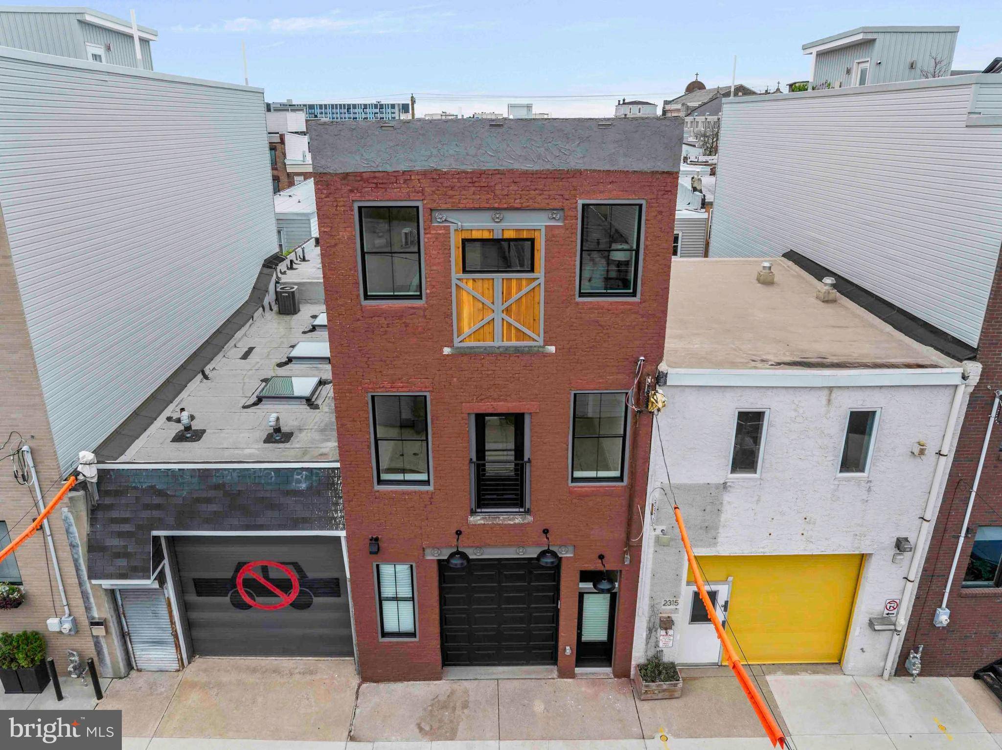 Philadelphia, PA 19125,2313 E HAZZARD ST