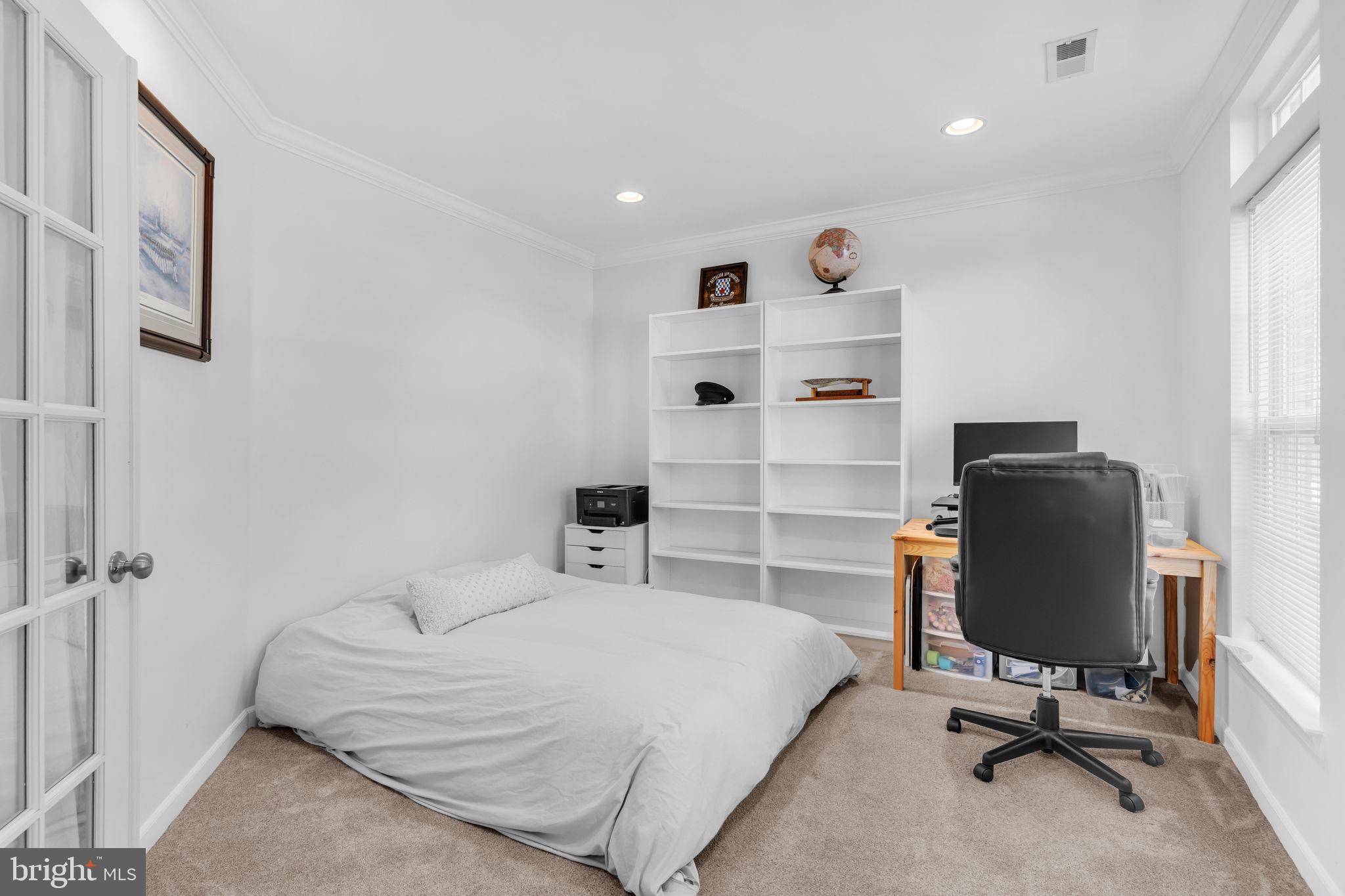 Woodbridge, VA 22191,2104 ABBOTTSBURY WAY