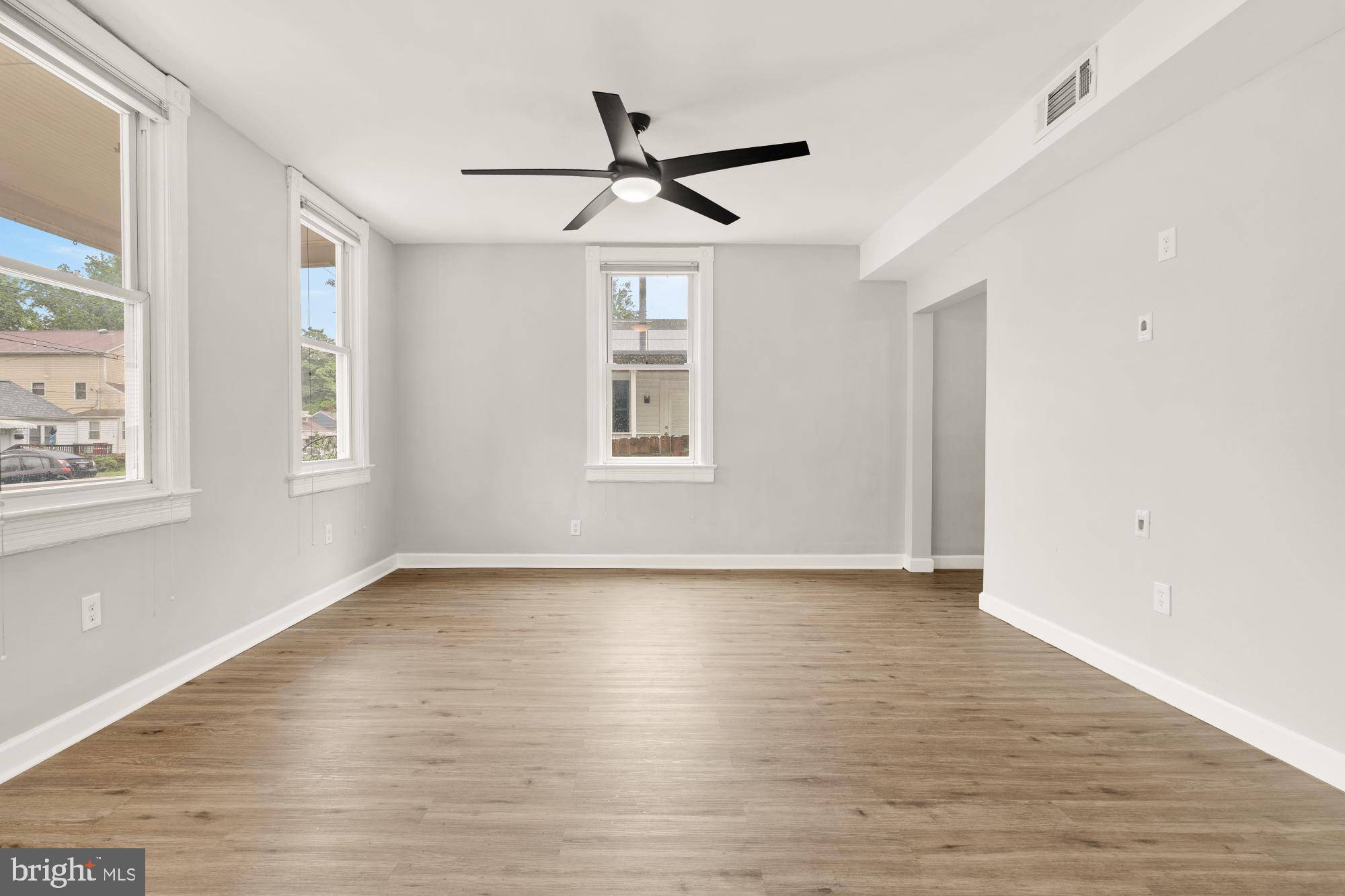 North Brentwood, MD 20722,4515 39TH PL
