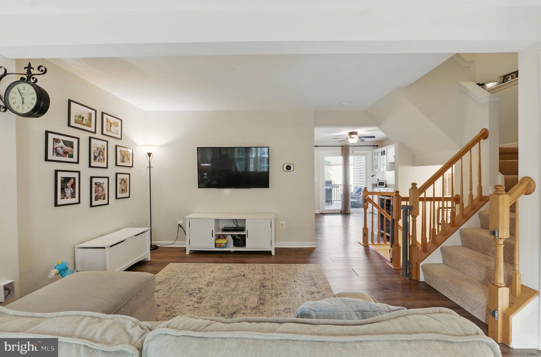 Ashburn, VA 20147,19954 FIELDGRASS SQ