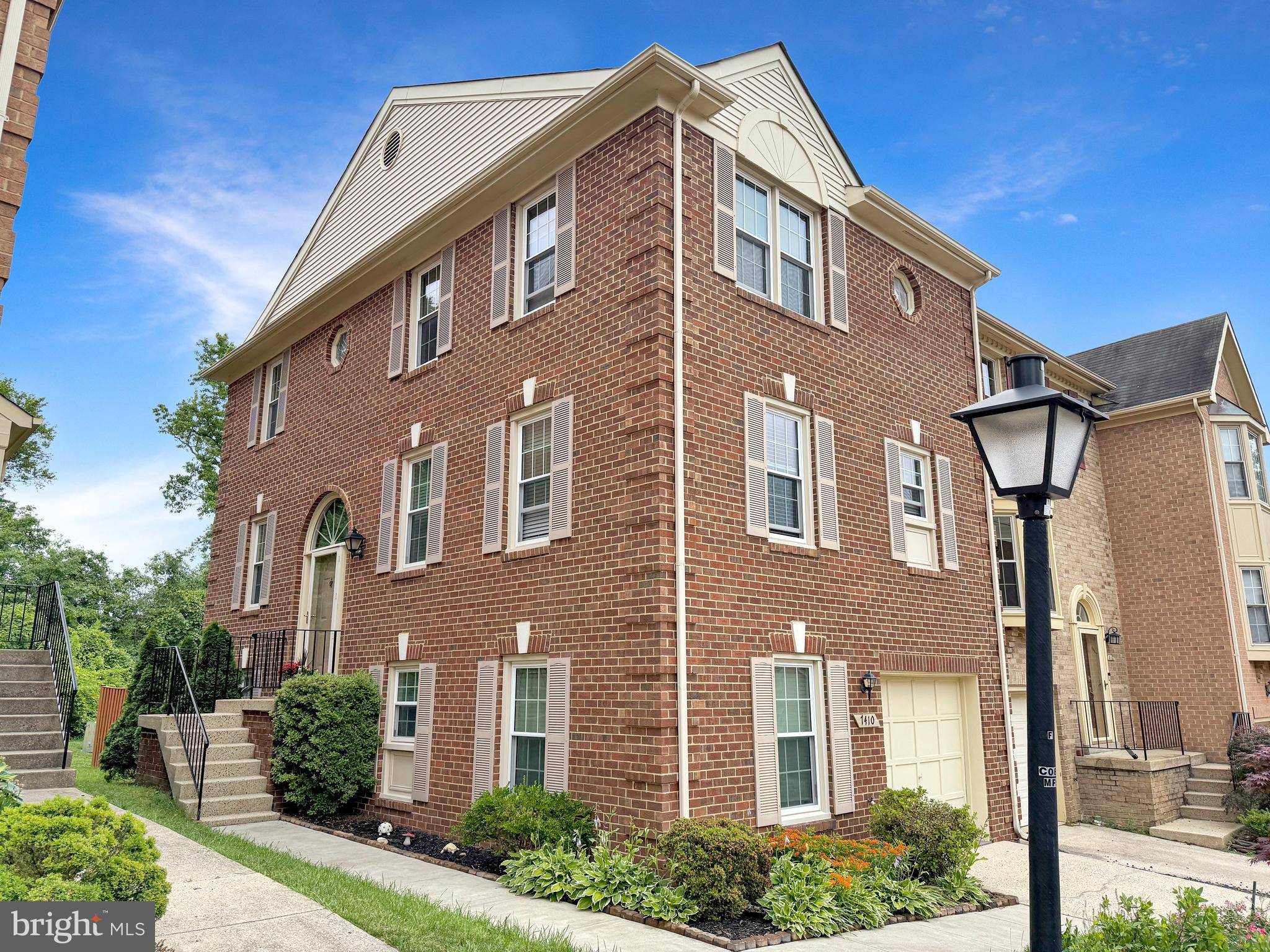 Alexandria, VA 22315,7410 SALFORD CT
