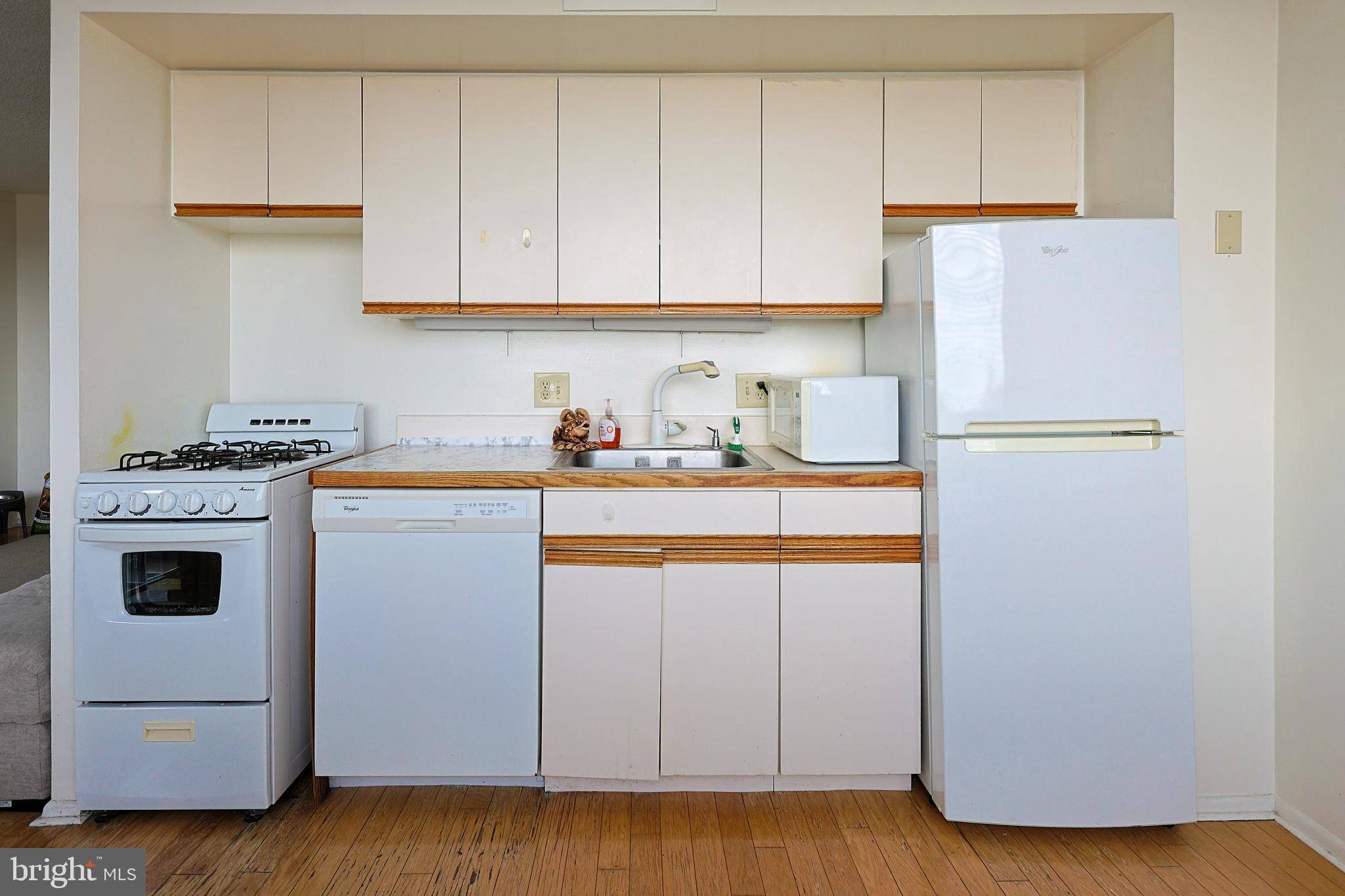 Philadelphia, PA 19107,1326-42 SPRUCE ST #1602