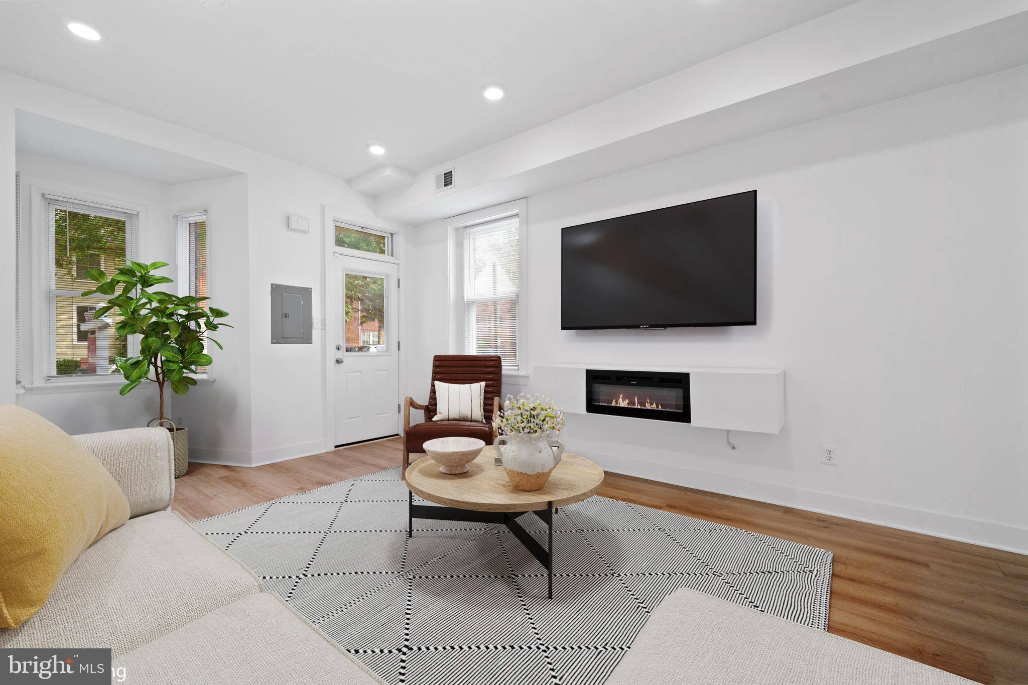 Washington, DC 20001,1615 5TH ST NW