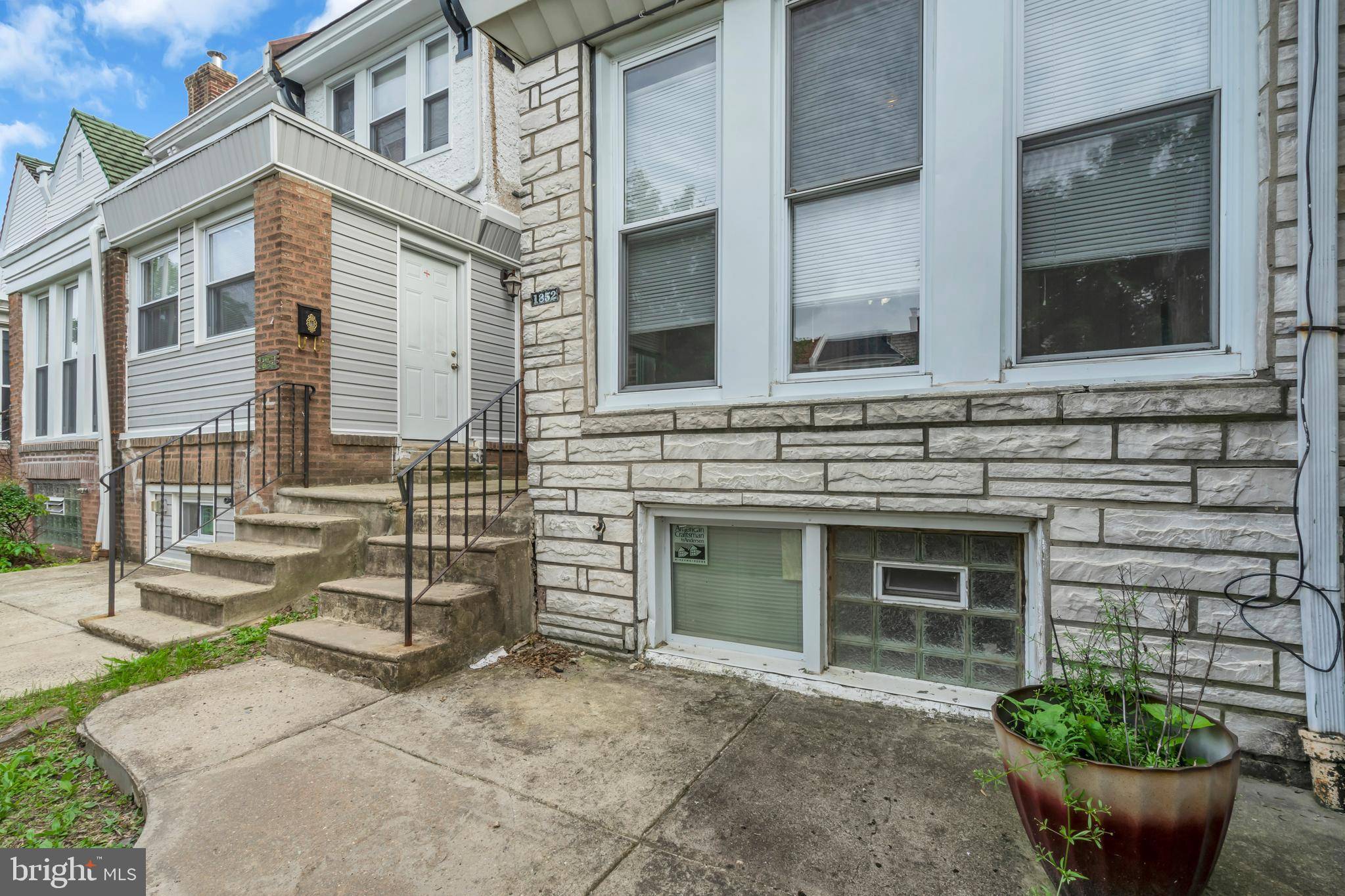 Philadelphia, PA 19141,1852 ROSELYN ST