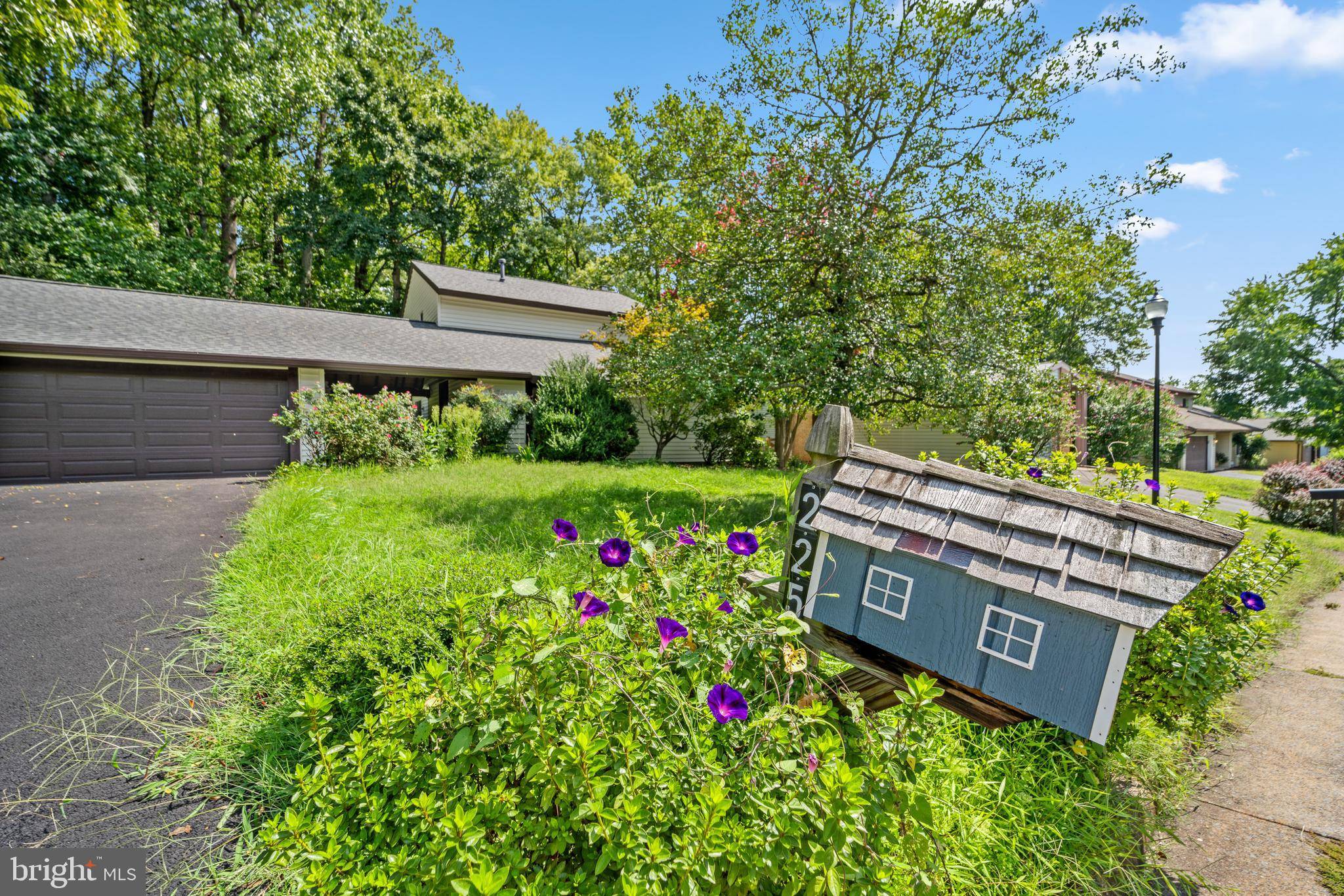 Sterling, VA 20164,225 PENNY LN