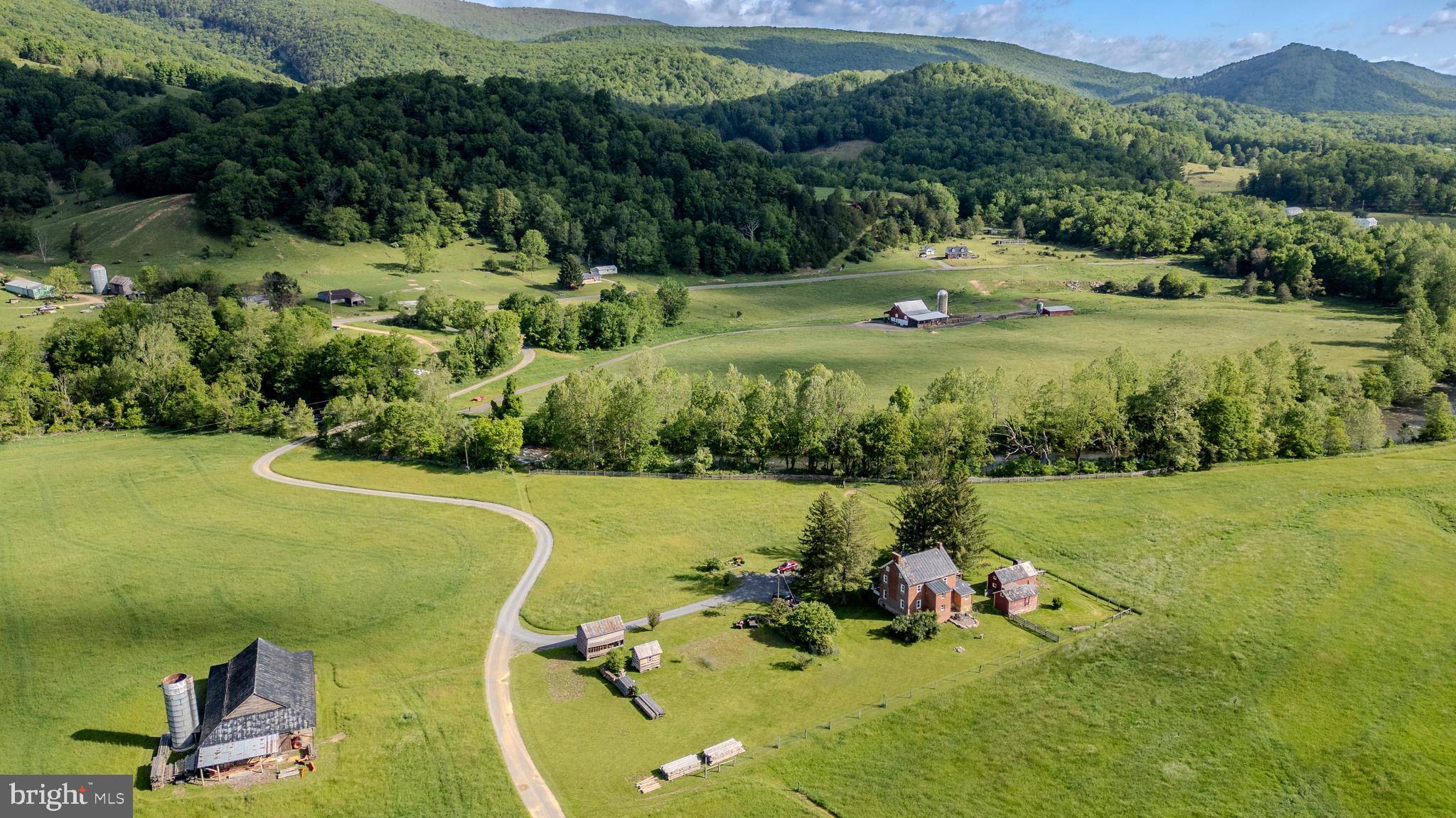 Franklin, WV 26807,187 LEONARD LN