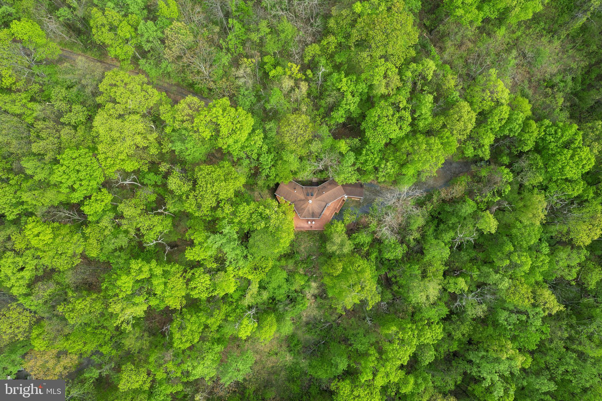 Linden, VA 22642,116 MOSSY ROCK LN