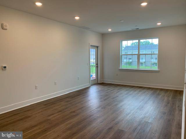 Pennington, NJ 08534,5207 MARY ASHBY WAY #5207