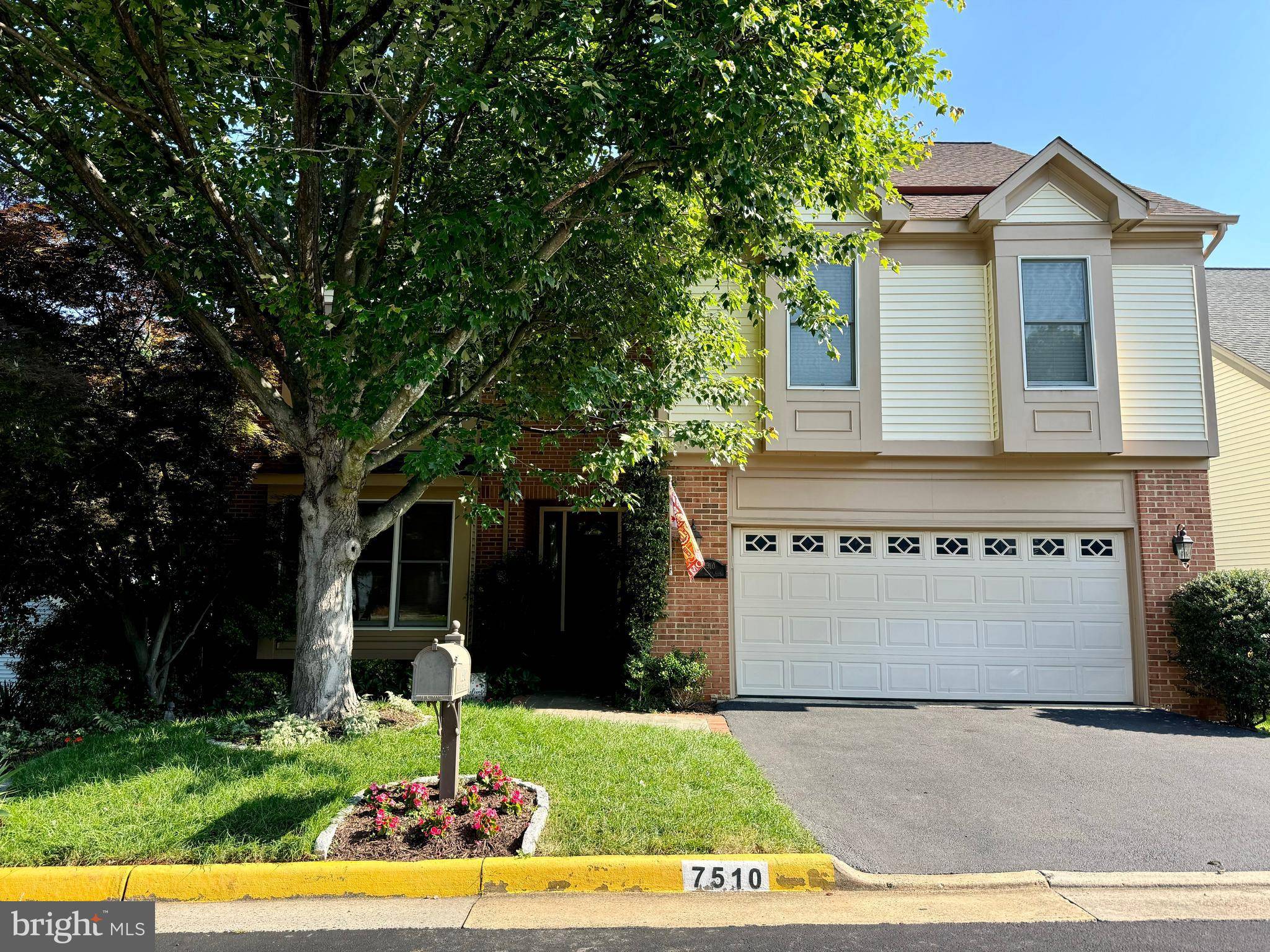 Falls Church, VA 22042,7510 WALNUT HILL LN