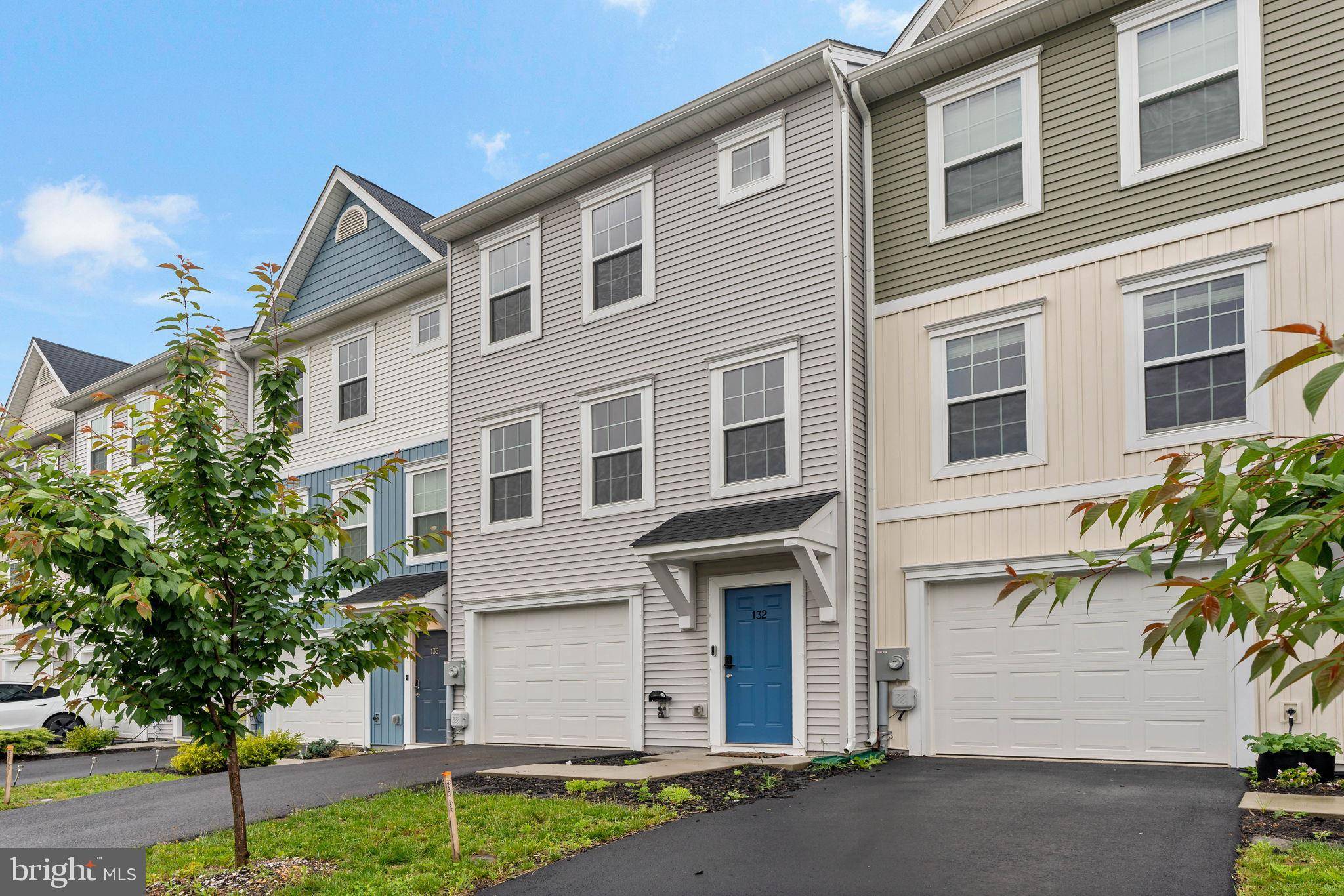 Martinsburg, WV 25404,132 FURLONG WAY