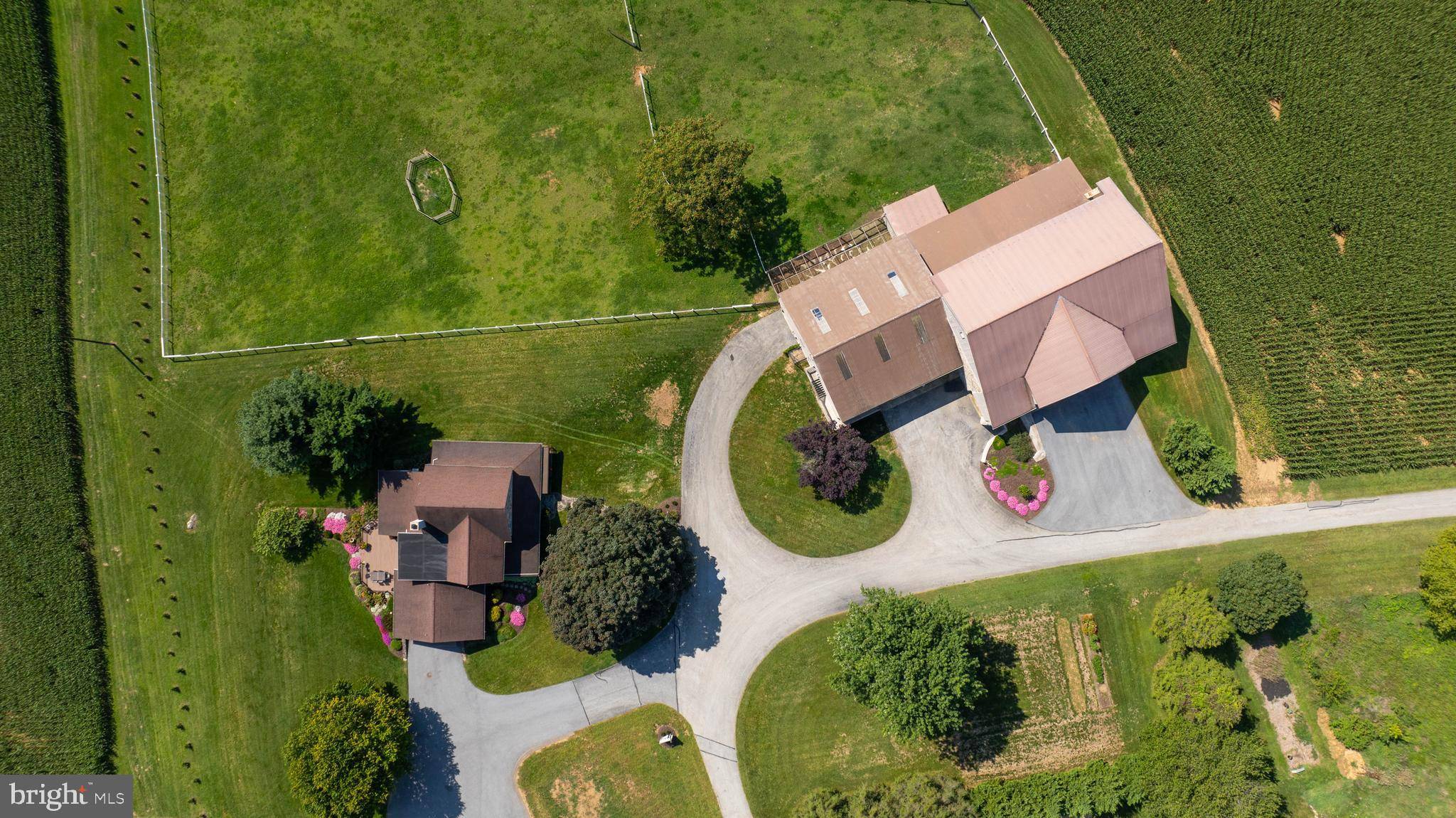 Gap, PA 17527,977 SIMMONTOWN RD
