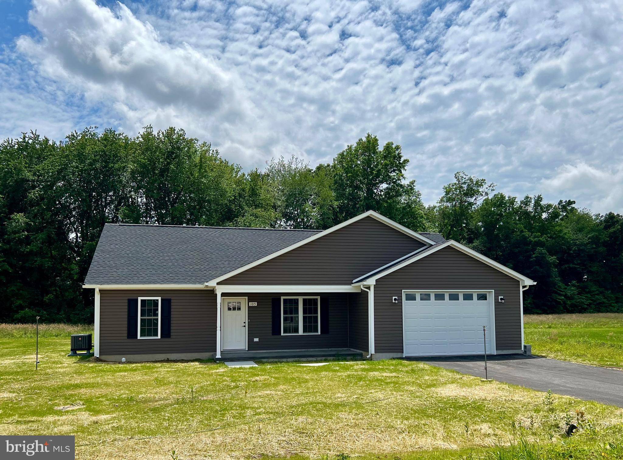 Grottoes, VA 24441,105 14TH ST