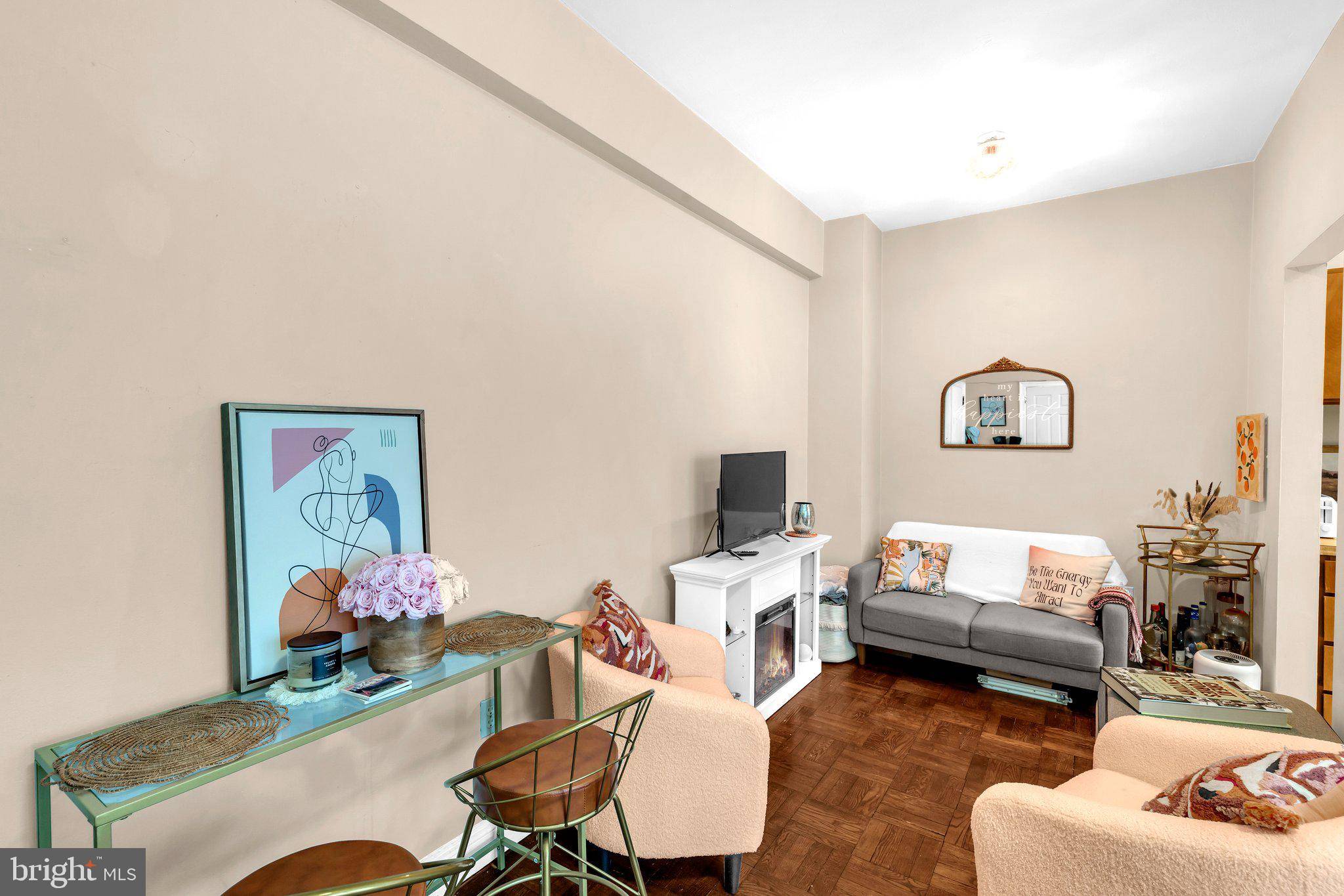 Washington, DC 20009,1725 NEW HAMPSHIRE AVE NW #303