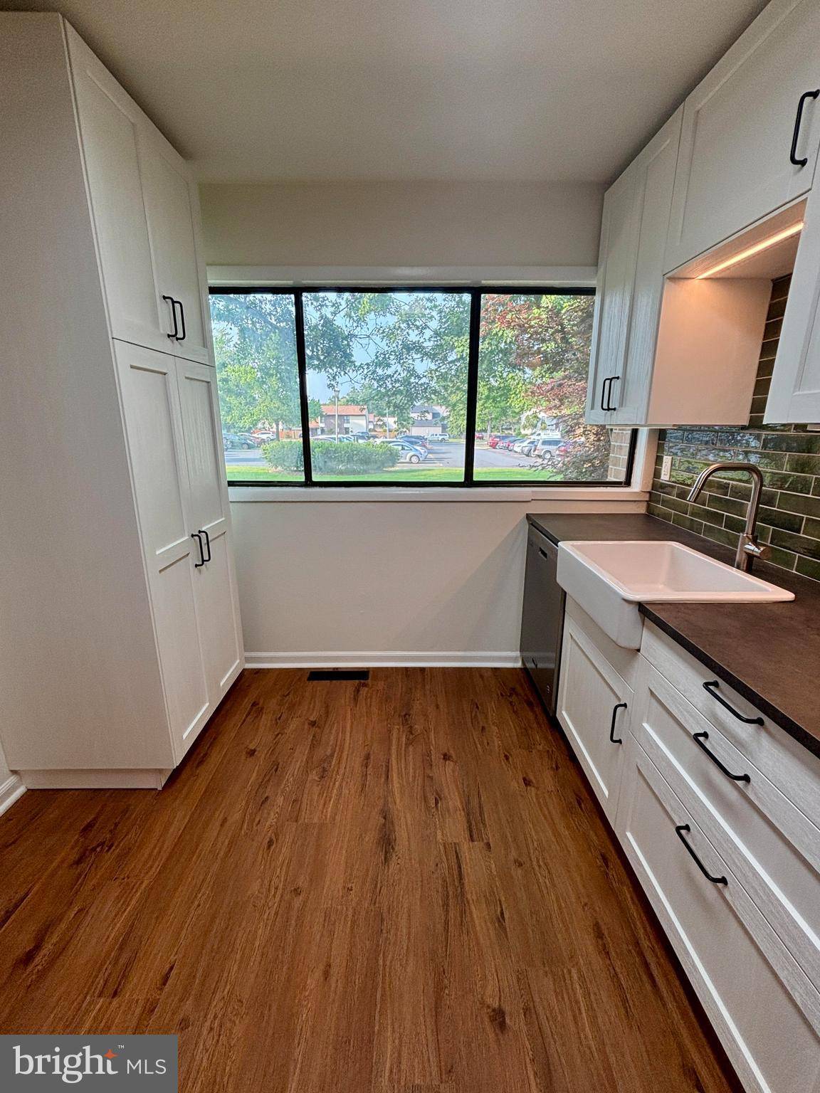 East Windsor, NJ 08520,16 TWIN RIVERS DR N