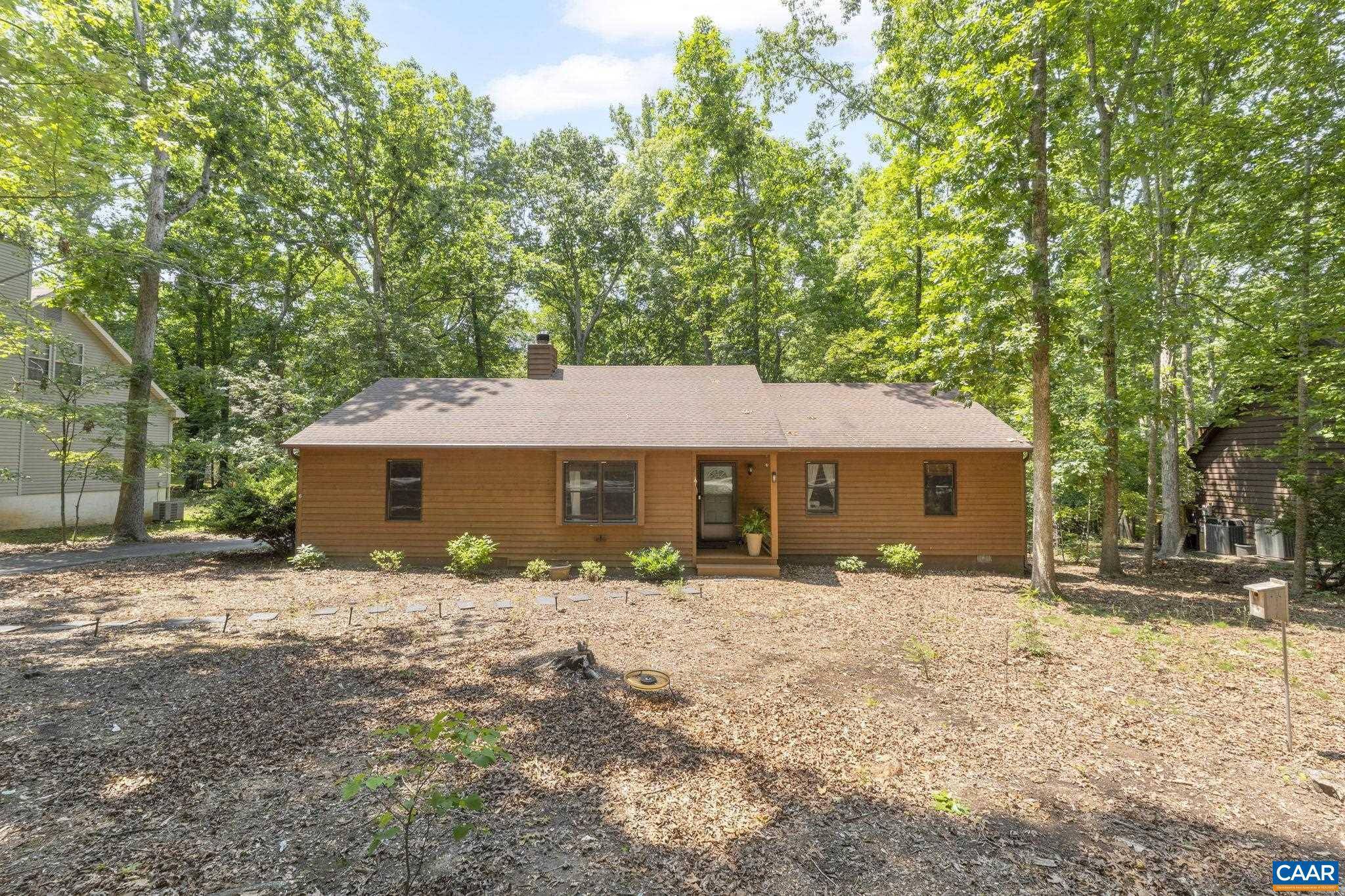 Palmyra, VA 22963,6 AXLE TREE RD