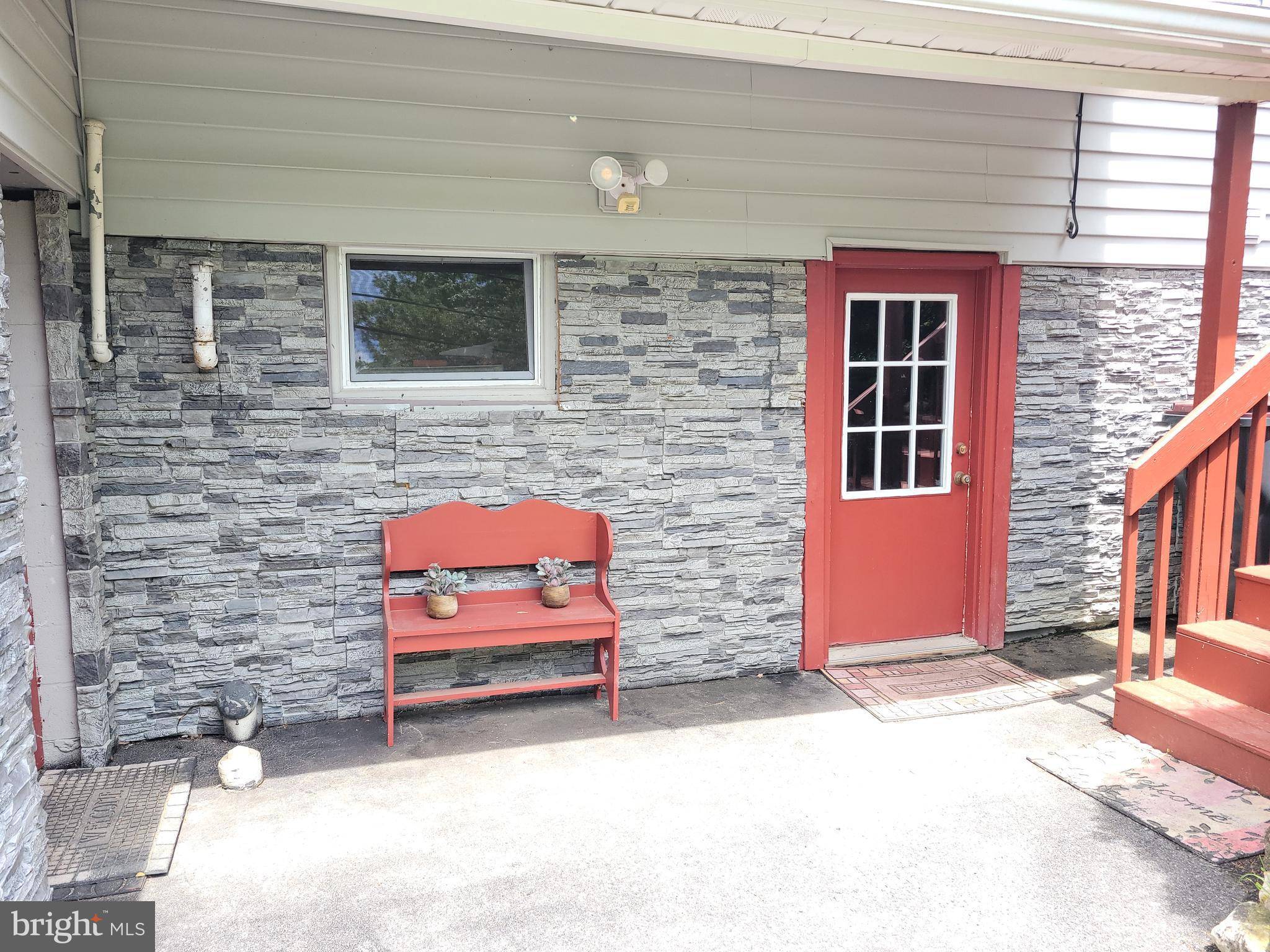 Bellefonte, PA 16823,1221 VALLEY VIEW RD