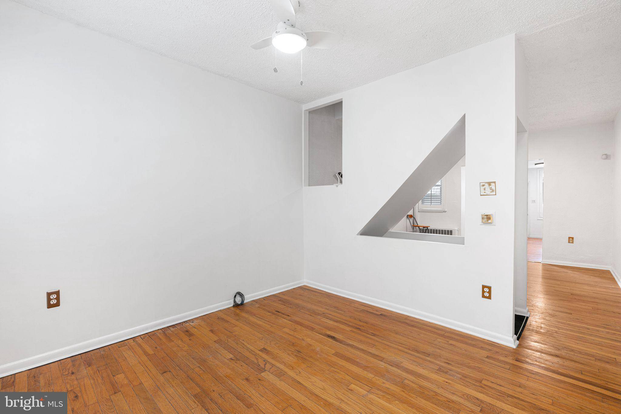 Philadelphia, PA 19147,635 EARP ST