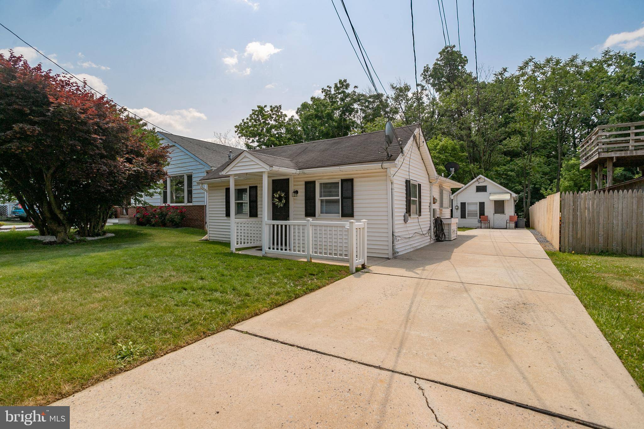 Bordentown, NJ 08505,218 ELIZABETH ST