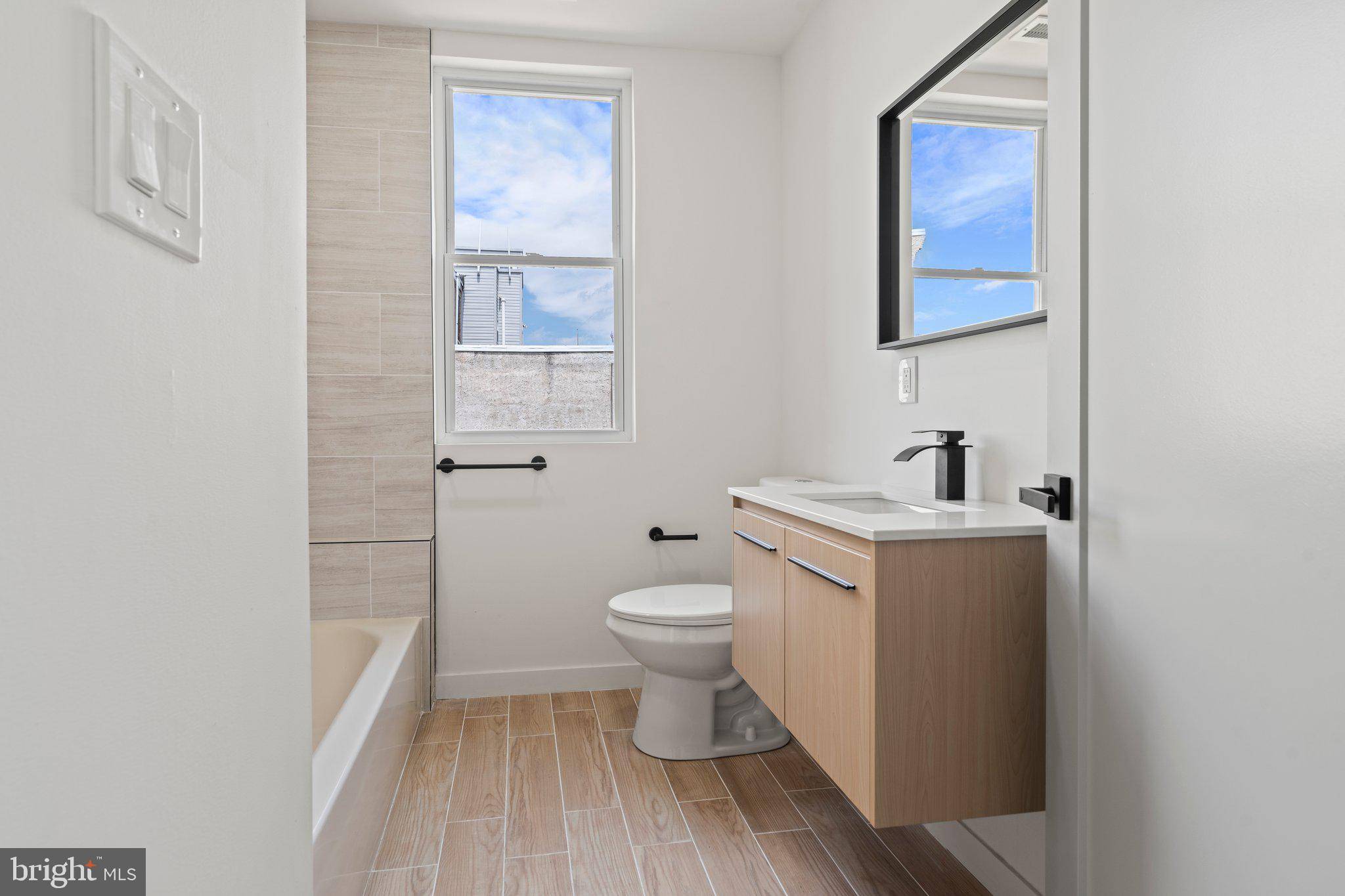 Philadelphia, PA 19121,1823 N VAN PELT ST #2