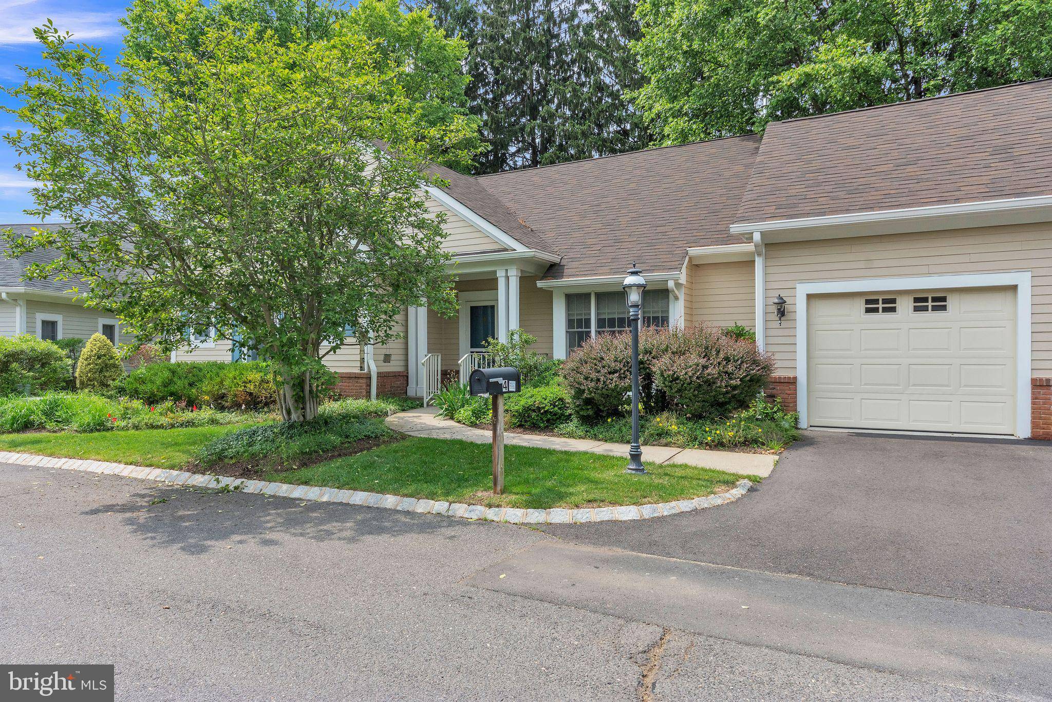 Princeton, NJ 08540,4 BIRCHWOOD CT