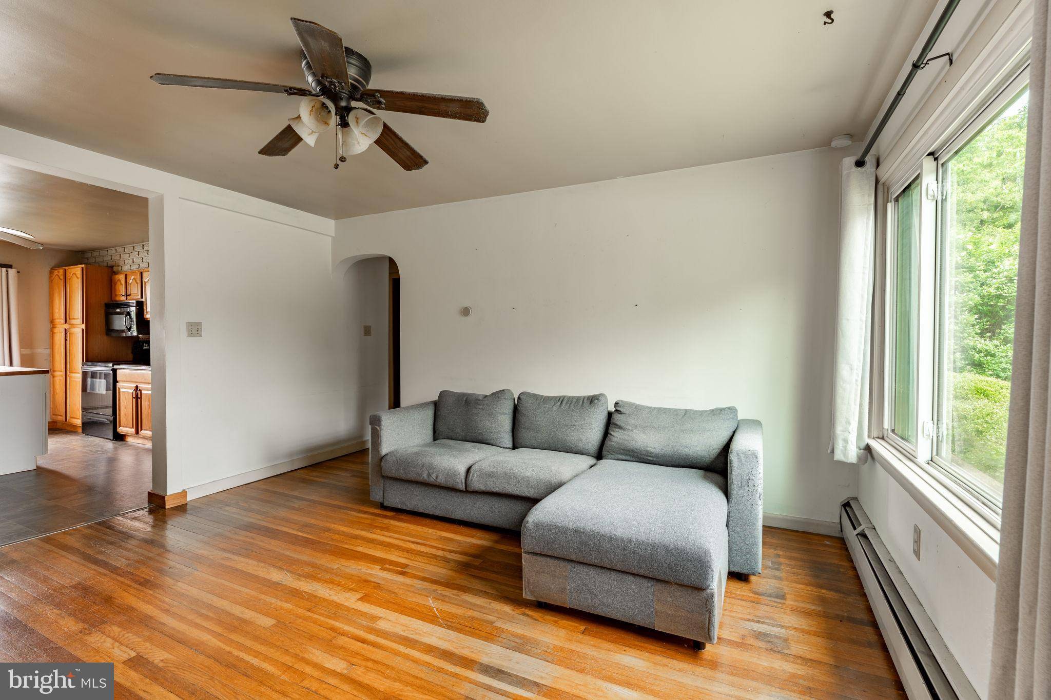 Manheim, PA 17545,736 PARK HILL DR