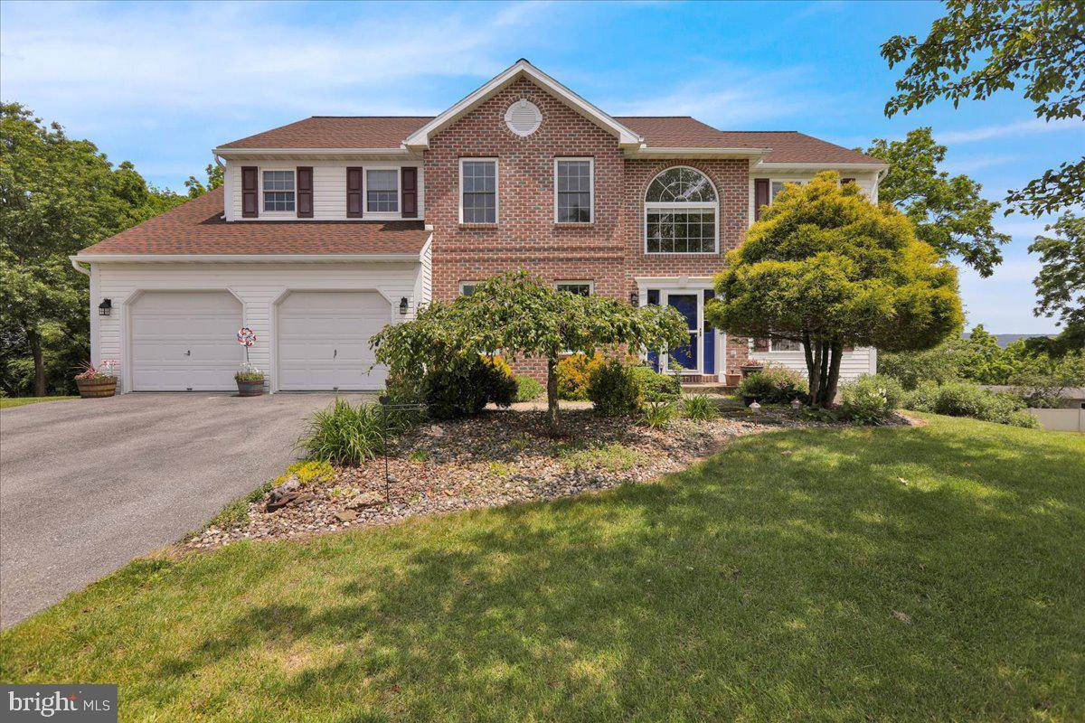 Leesport, PA 19533,6 RESERVOIR CIR