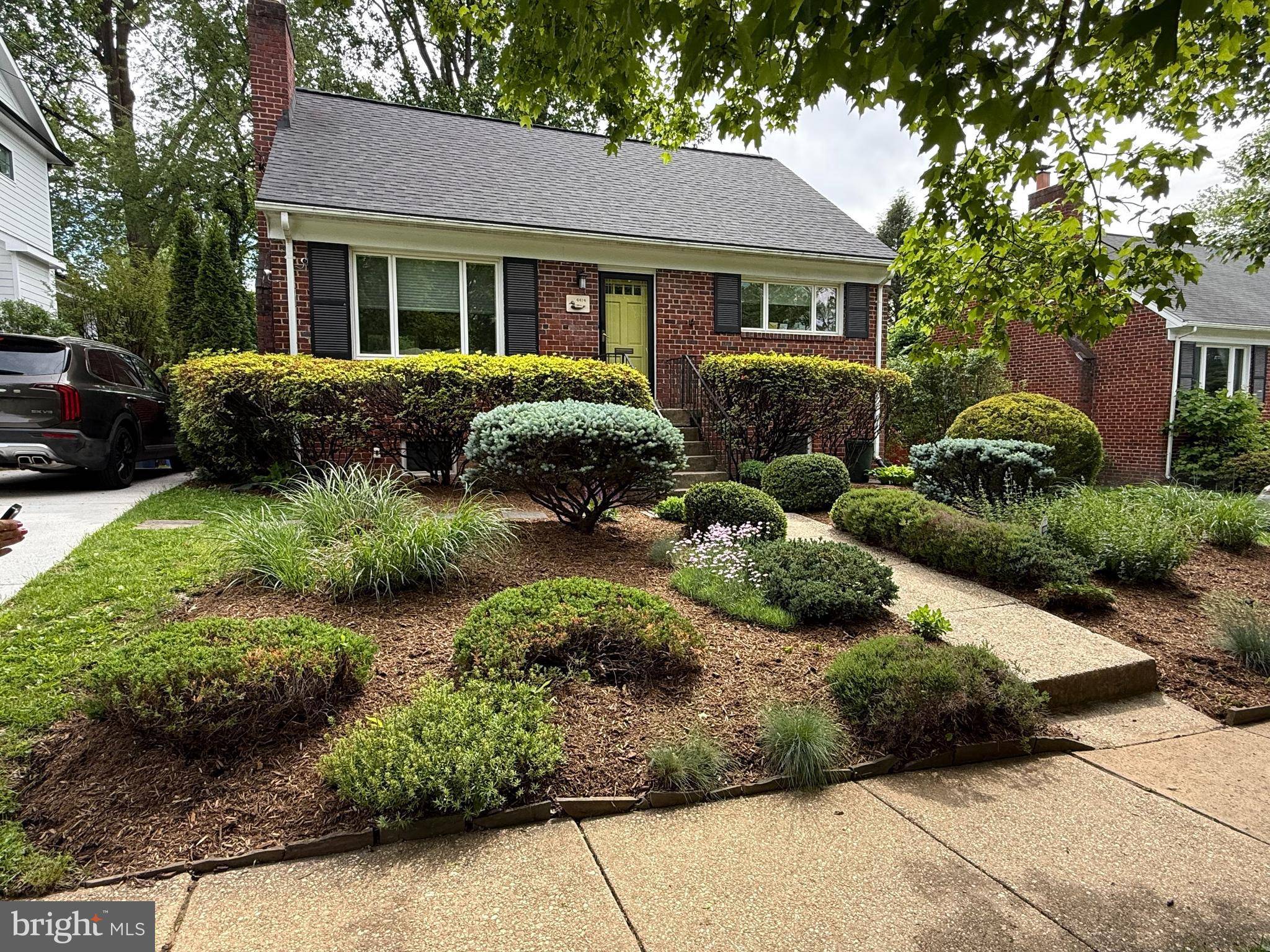 Kensington, MD 20895,4414 WESTBROOK LN
