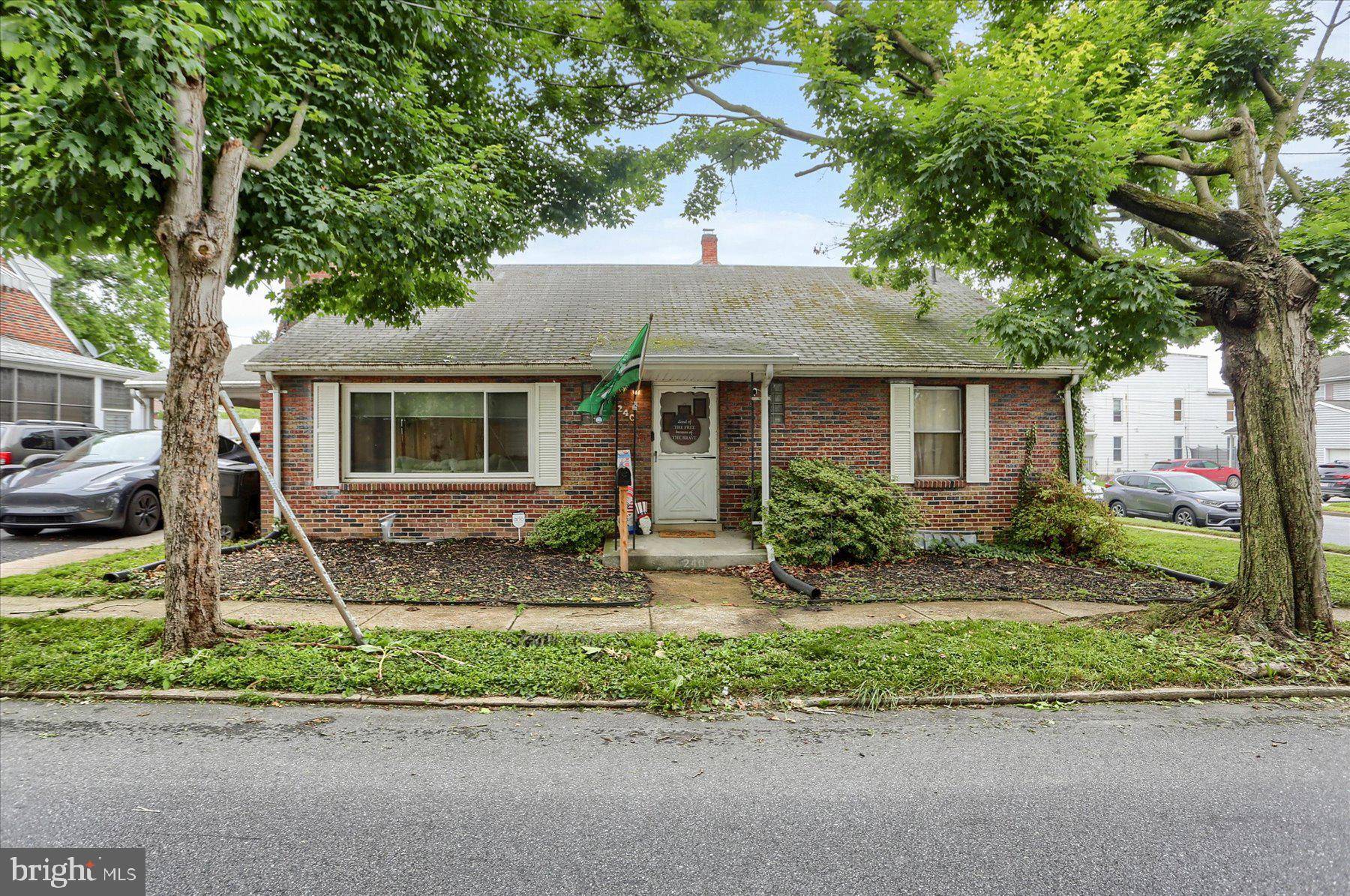 Harrisburg, PA 17103,240 S 28TH ST