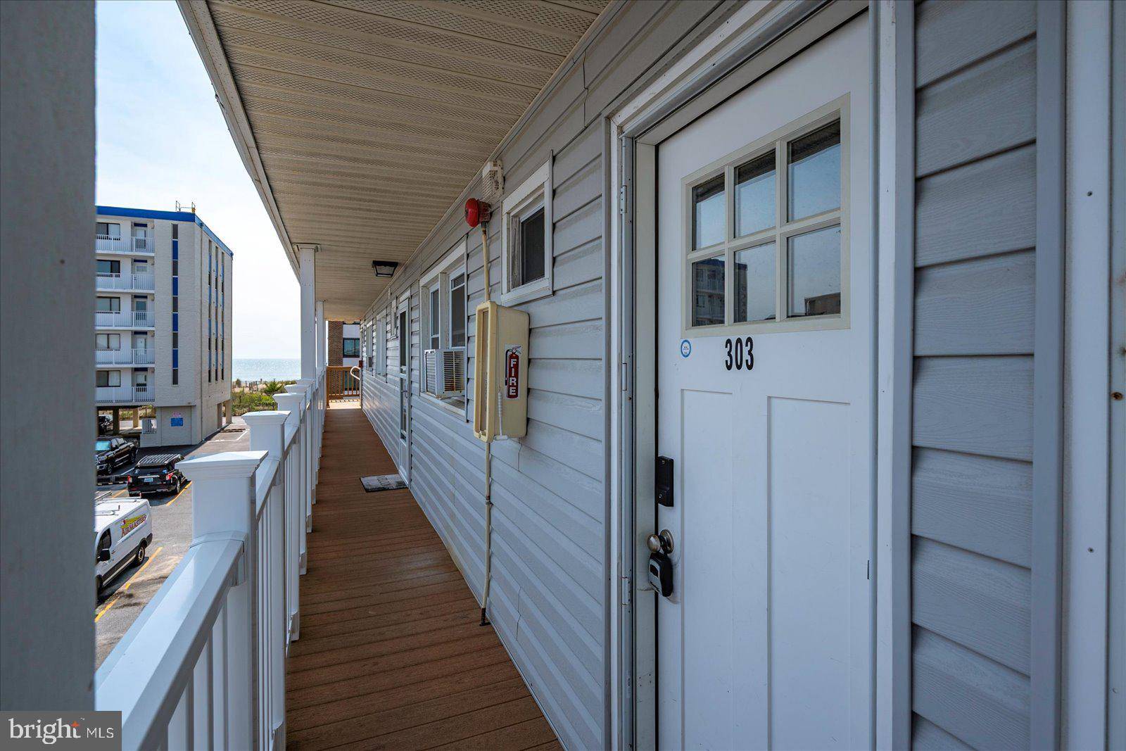 Ocean City, MD 21842,12 72ND ST #303