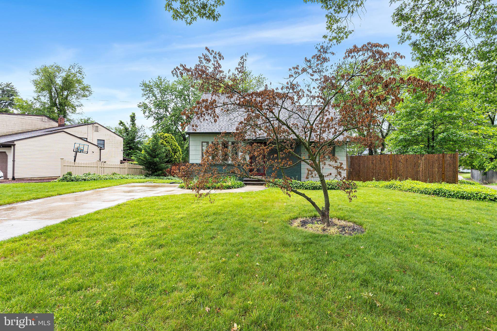 Cherry Hill, NJ 08003,1517 BEVERLY TER