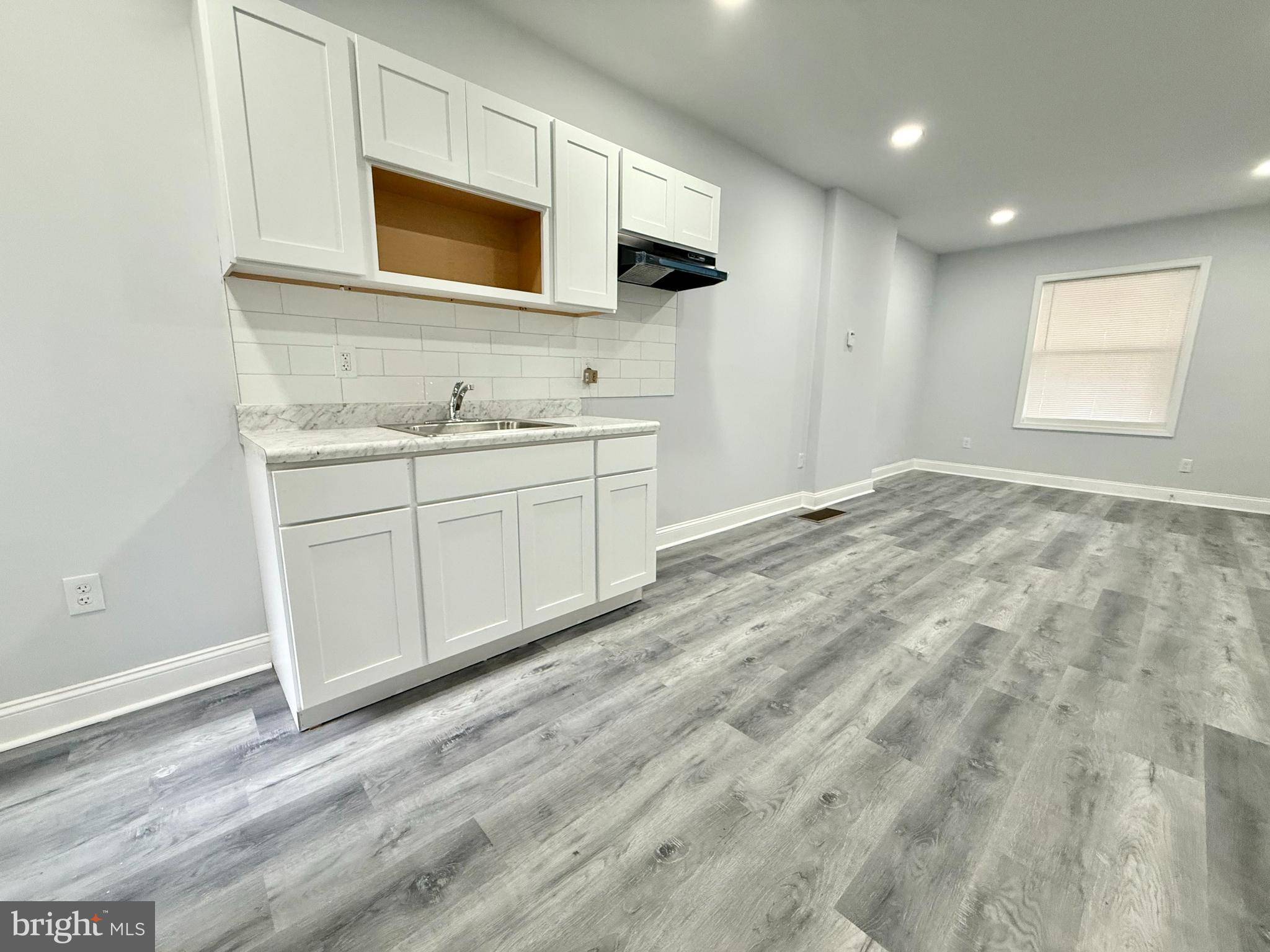 Philadelphia, PA 19138,918 E WOODLAWN AVE #1