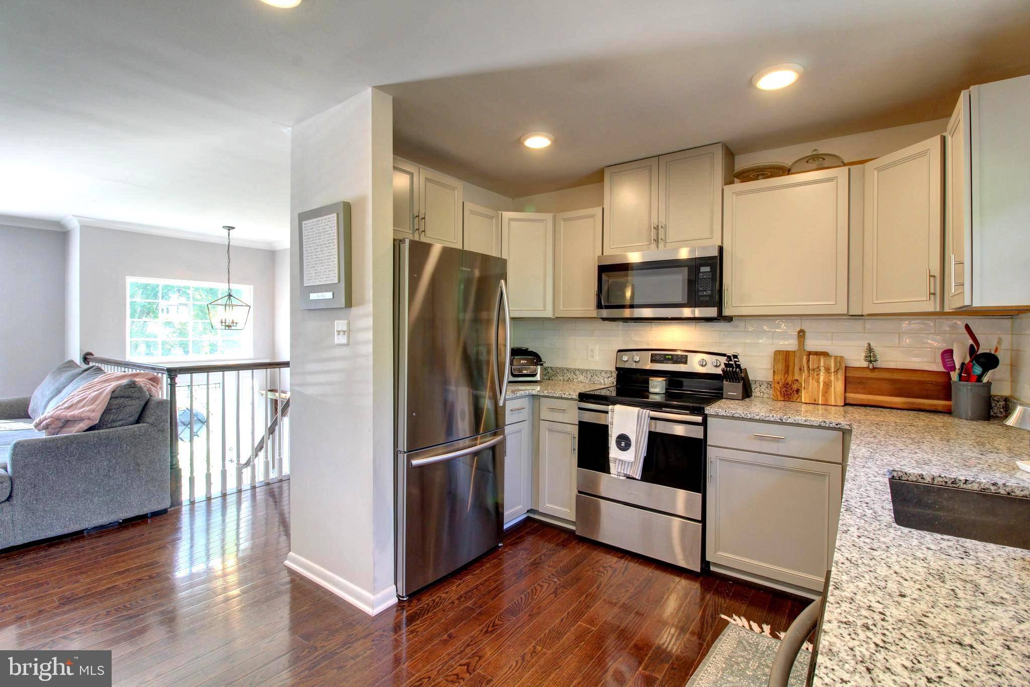 Warrenton, VA 20187,7207 MARR DR