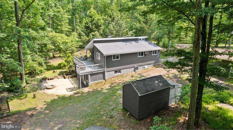 Hedgesville, WV 25427,143 CRICKET LN