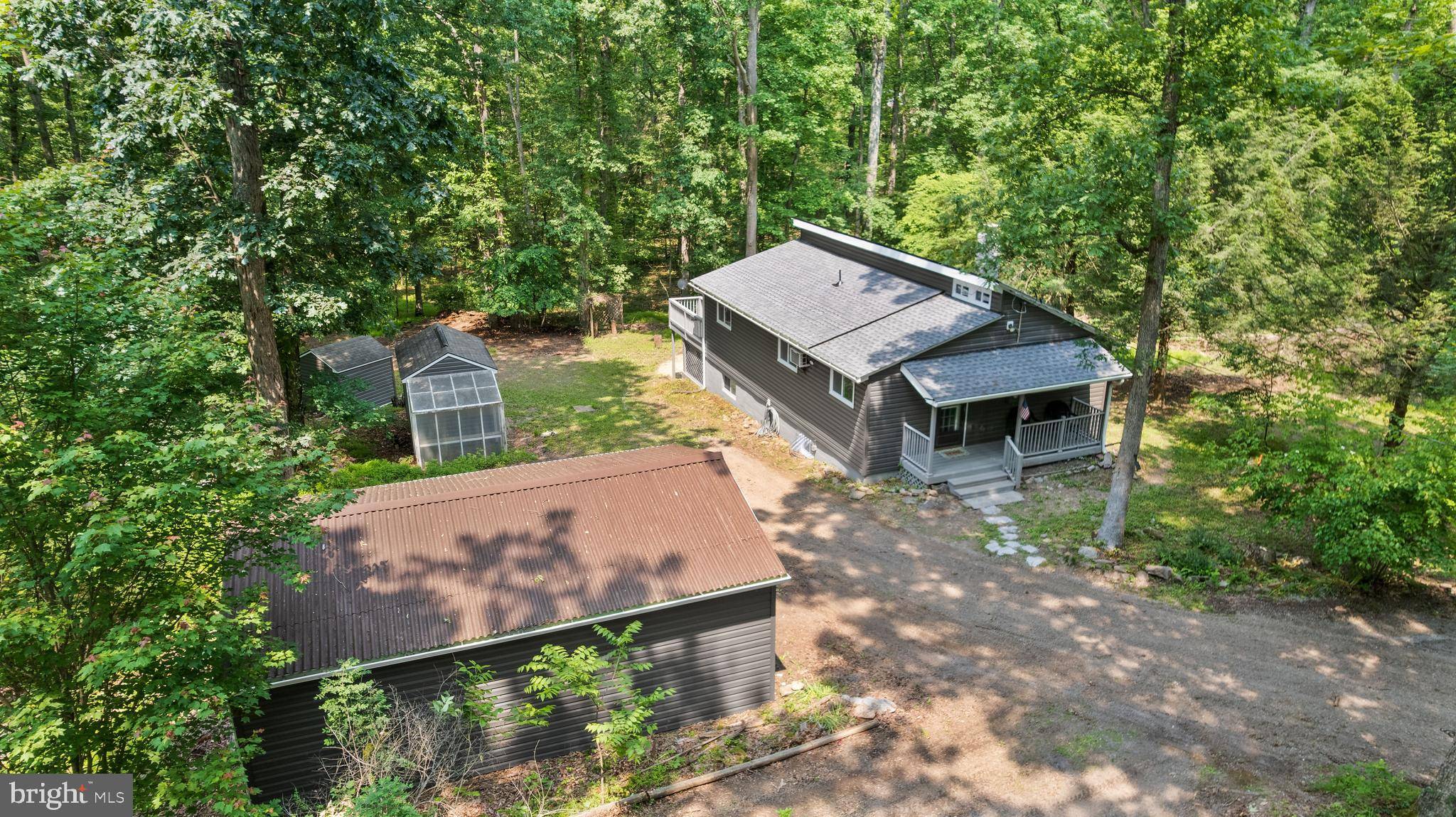 Hedgesville, WV 25427,143 CRICKET LN