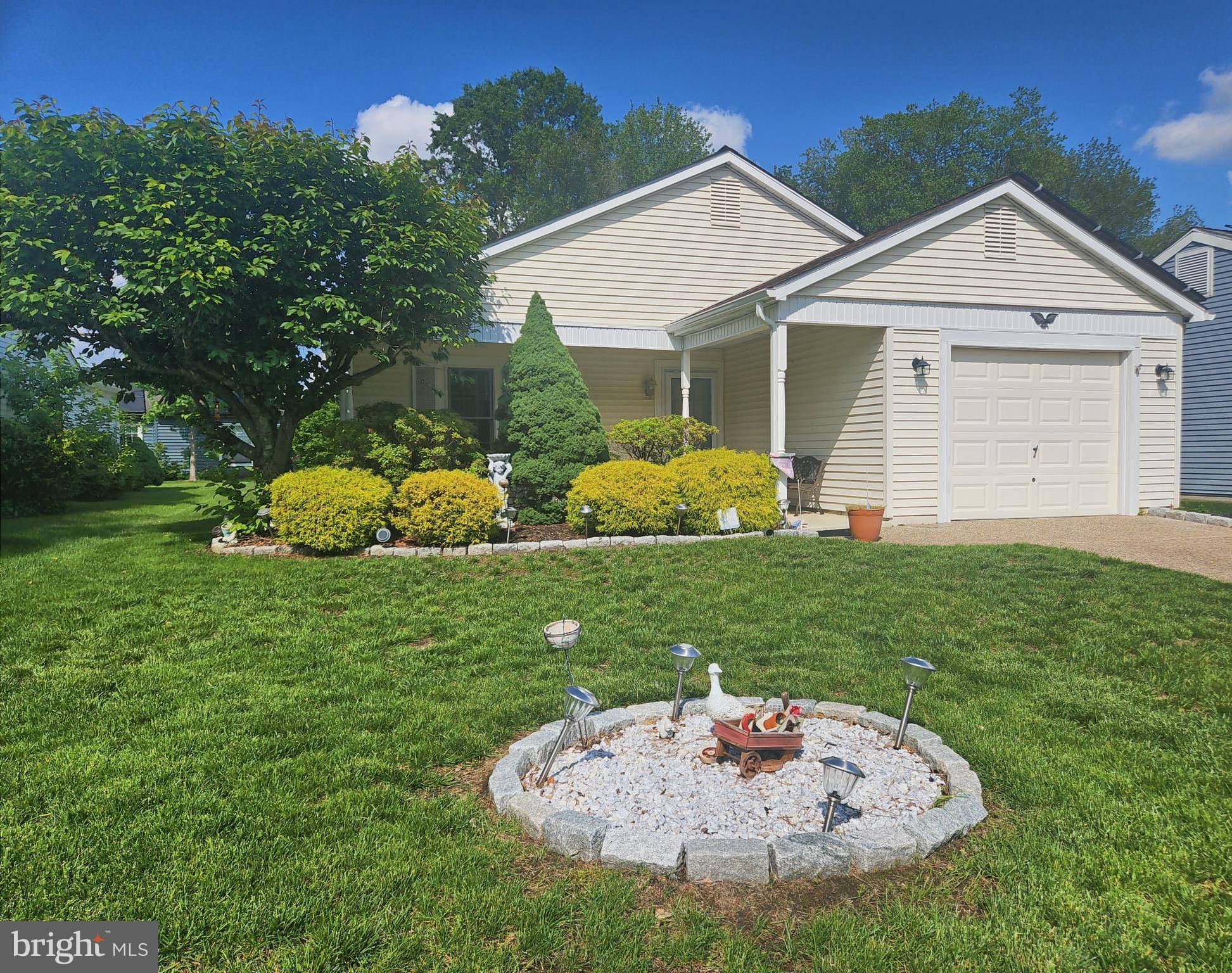 Southampton, NJ 08088,68 FINCHLEY CT