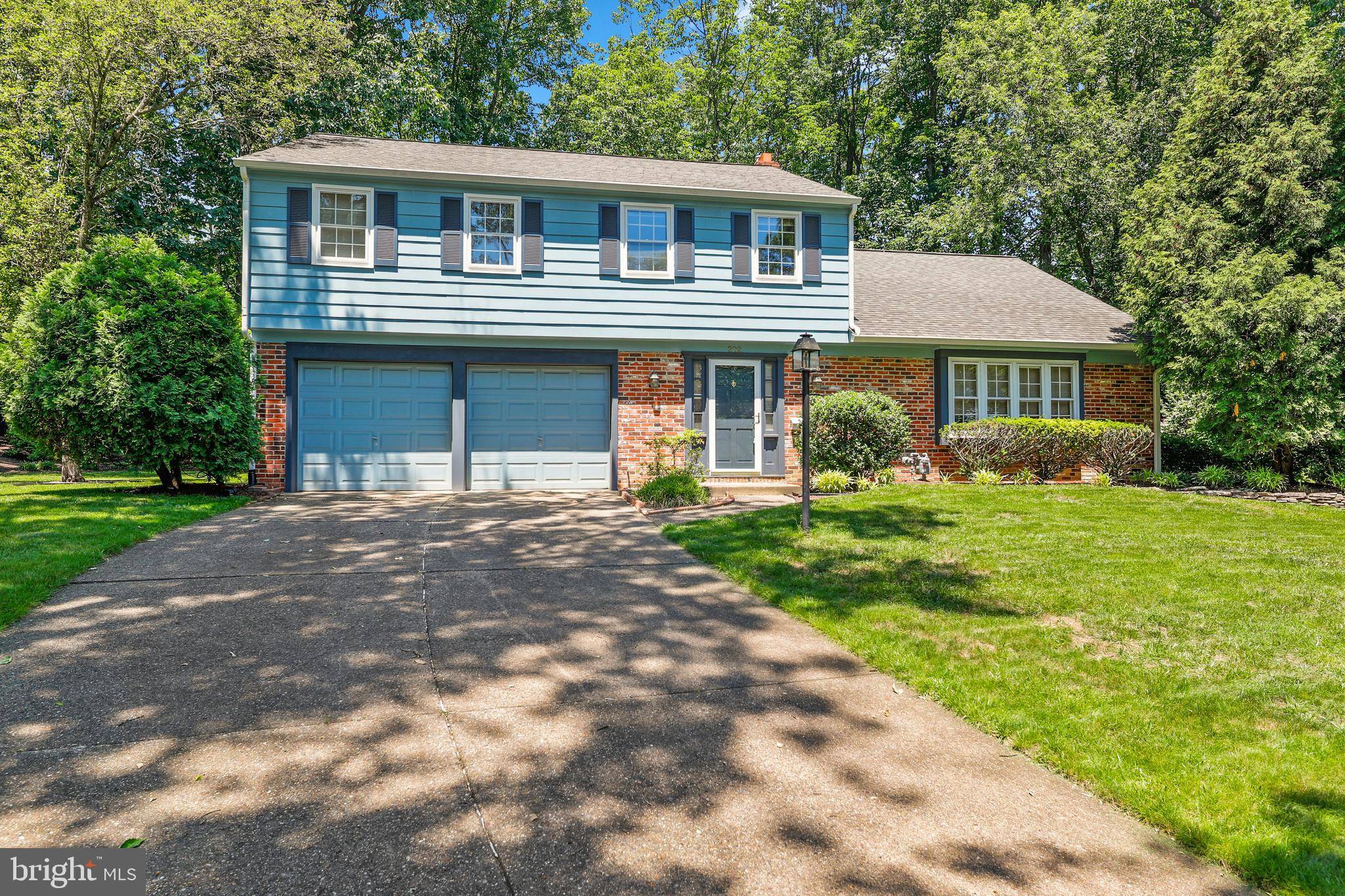 Cherry Hill, NJ 08034,202 HORSE SHOE CT