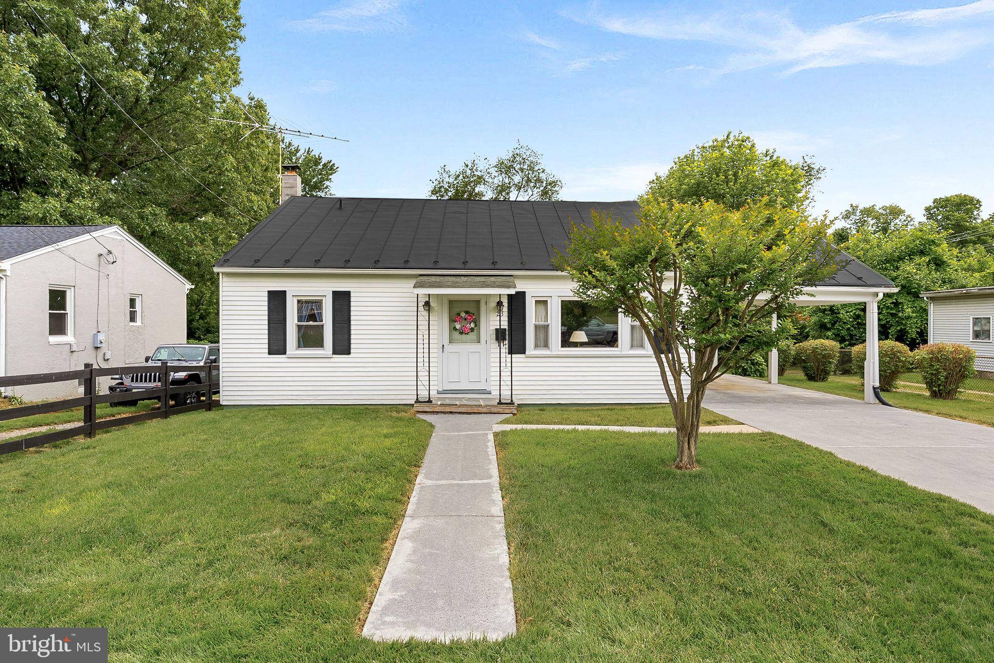 Berryville, VA 22611,23 W FAIRFAX ST