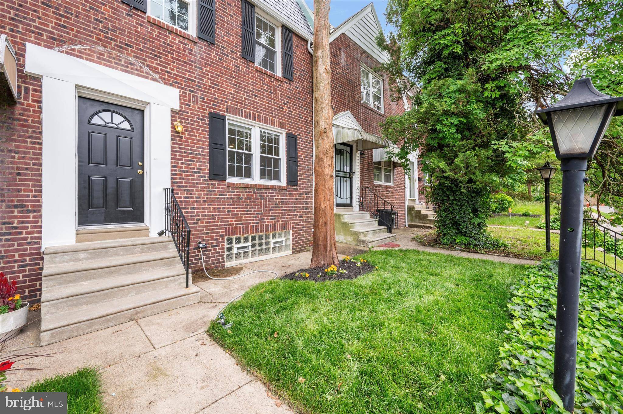 Philadelphia, PA 19119,414 E SLOCUM ST