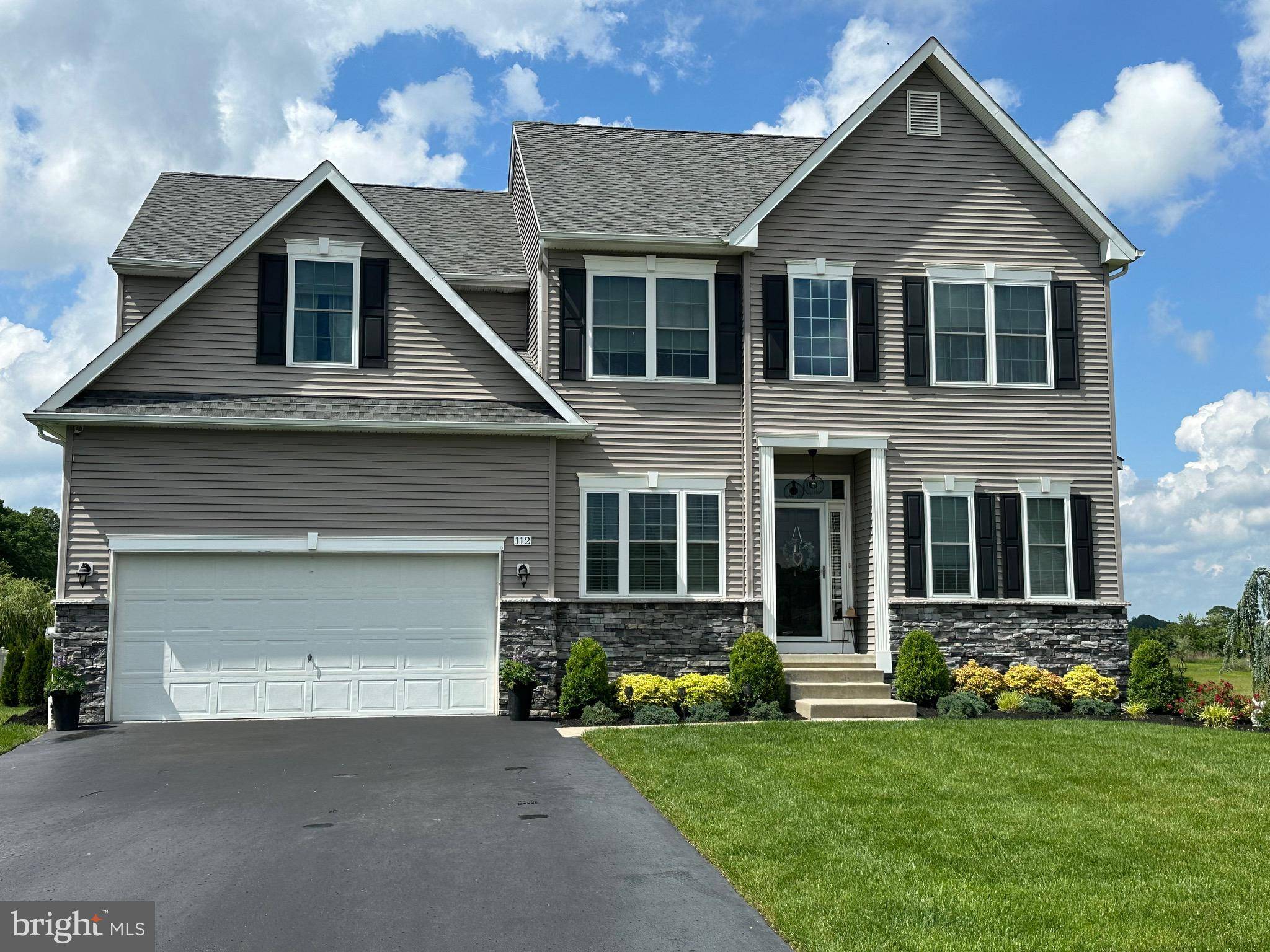 Hammonton, NJ 08037,112 LOIS LN