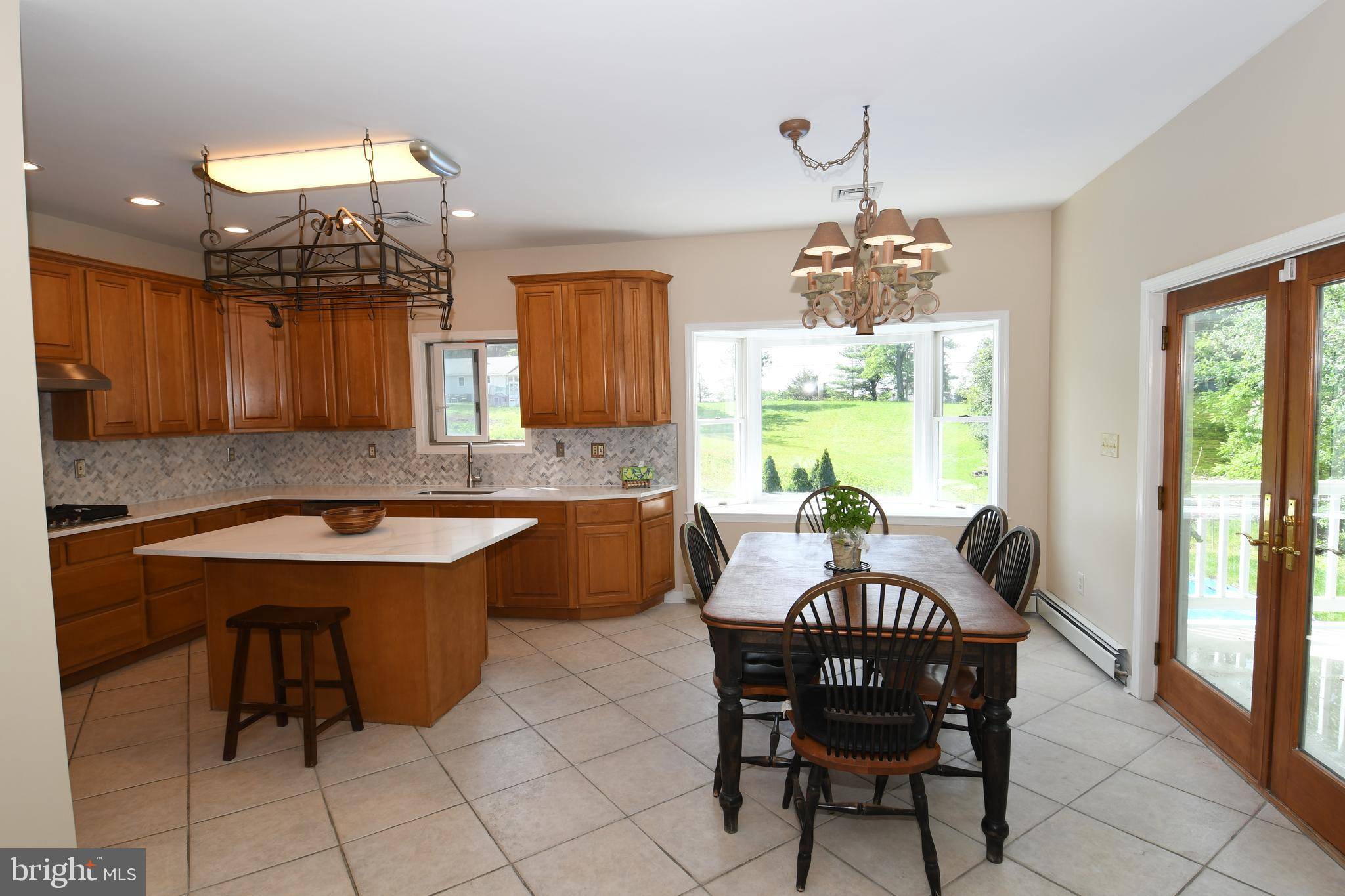 Wrightstown, NJ 08562,6 MARC LN