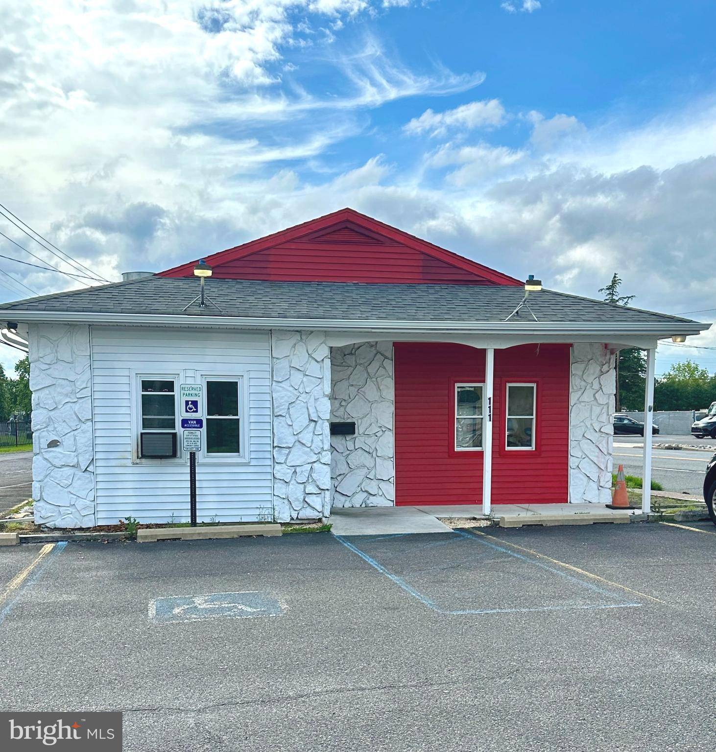 Berlin, NJ 08009,111 W WHITE HORSE PIKE