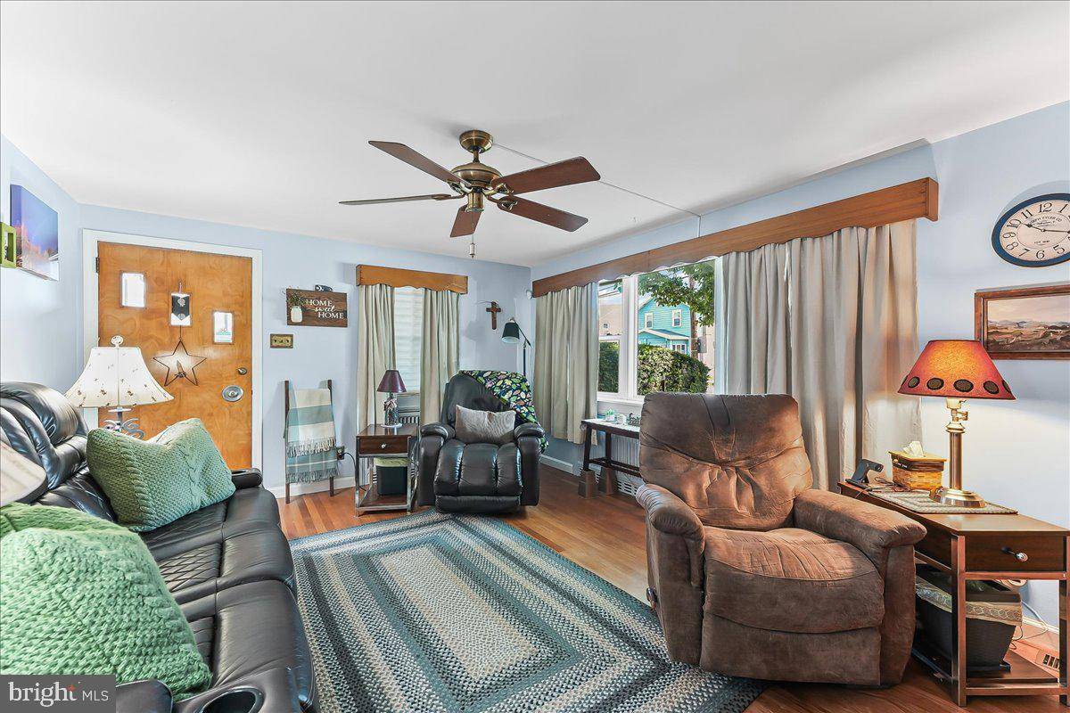 Ridley Park, PA 19078,210 HINKSON BLVD