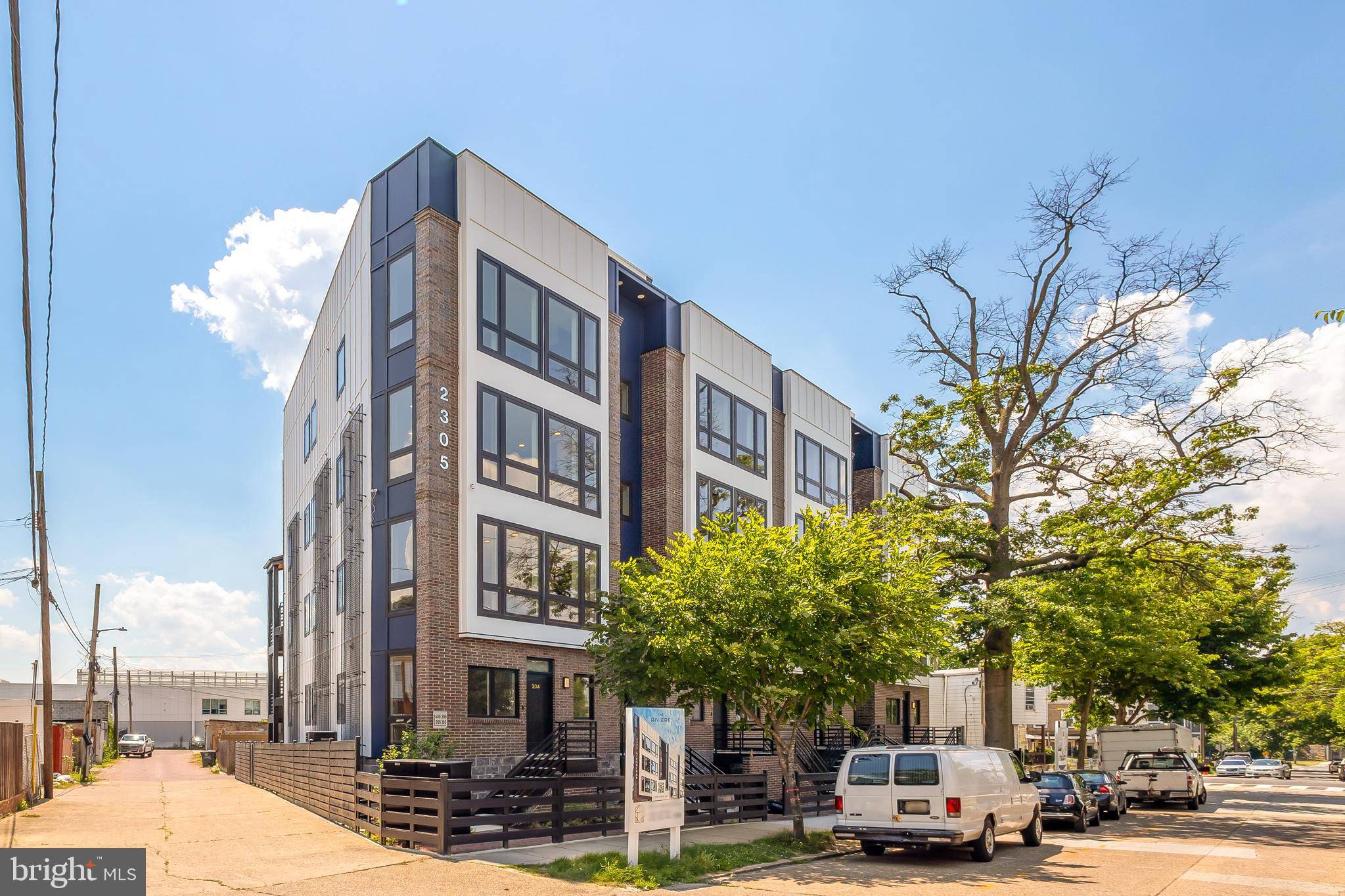 Washington, DC 20020,2305 NICHOLSON ST SE #305