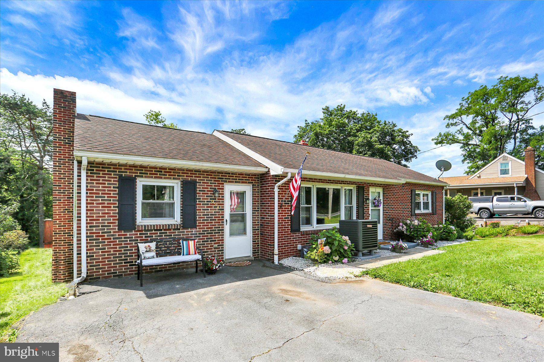 Enola, PA 17025,954 VALLEY RD