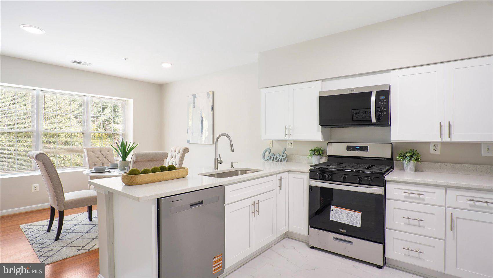 Lutherville Timonium, MD 21093,12340 ROSSLARE RIDGE RD #204