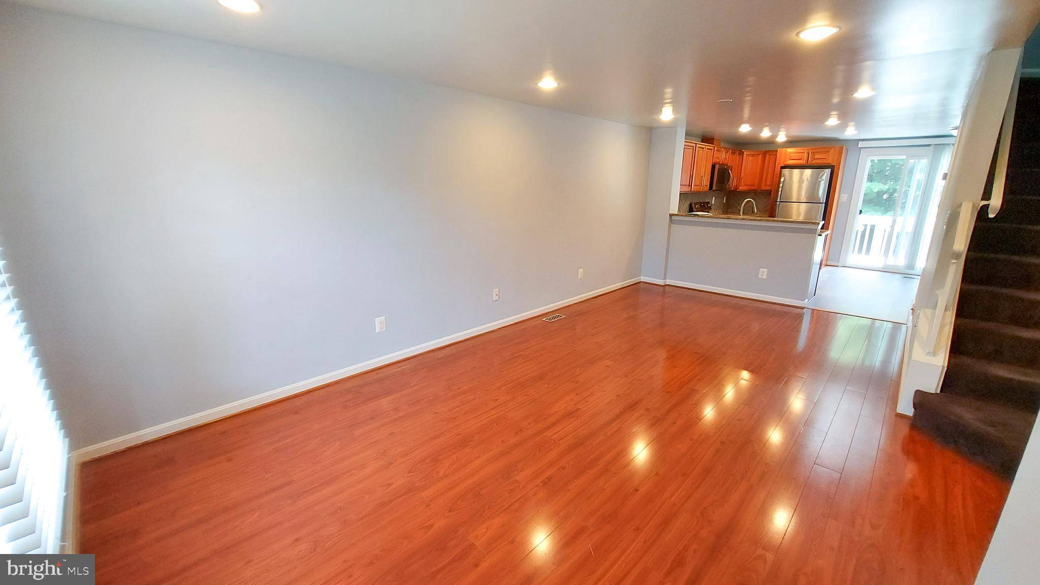 Gaithersburg, MD 20886,8709 RAVENGLASS