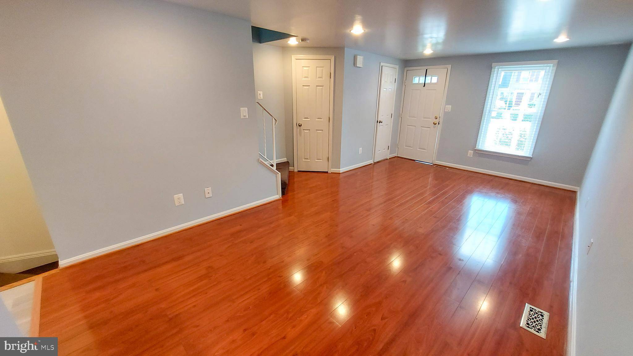 Gaithersburg, MD 20886,8709 RAVENGLASS