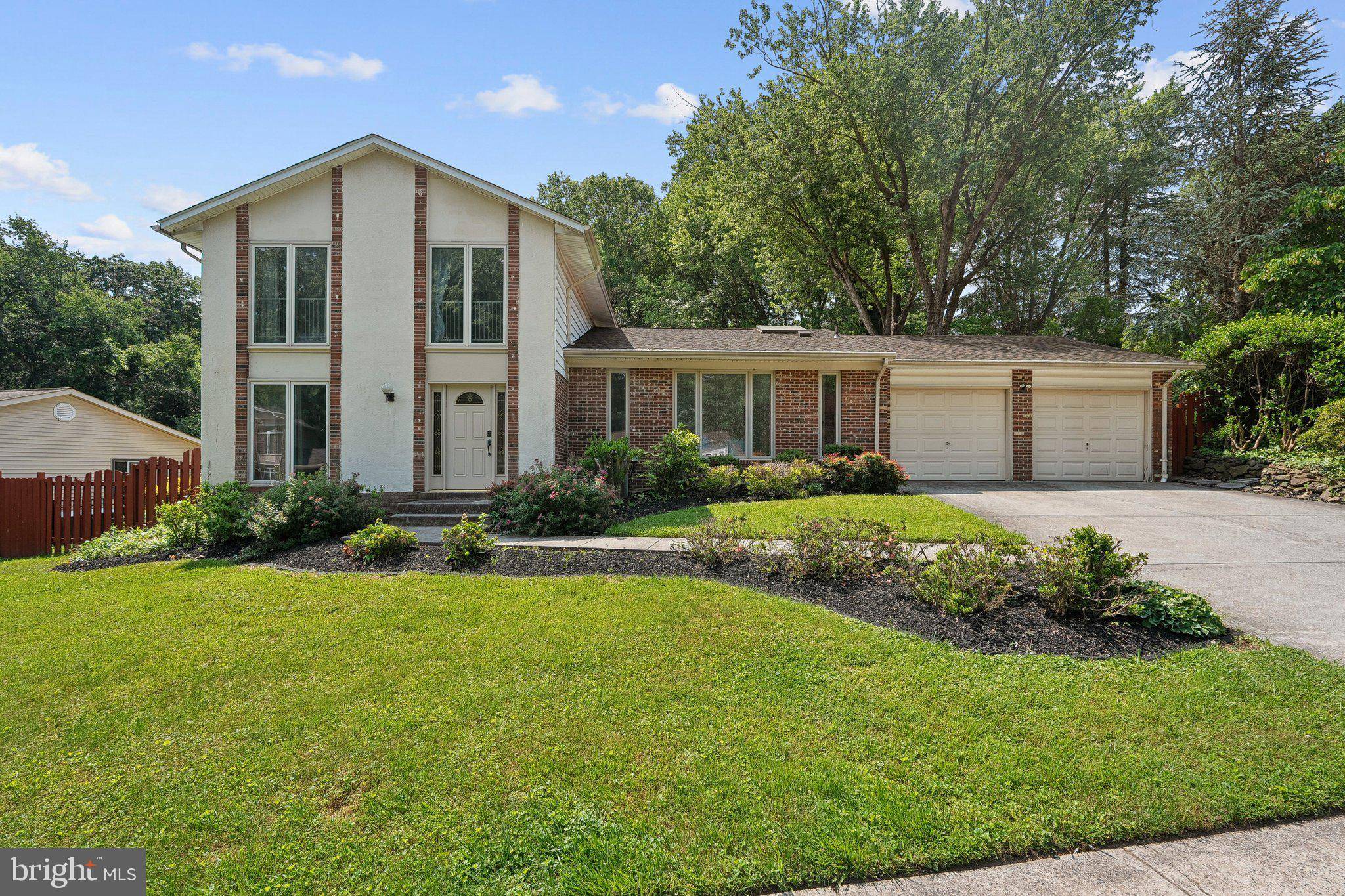 Vienna, VA 22182,9207 BOIS AVE