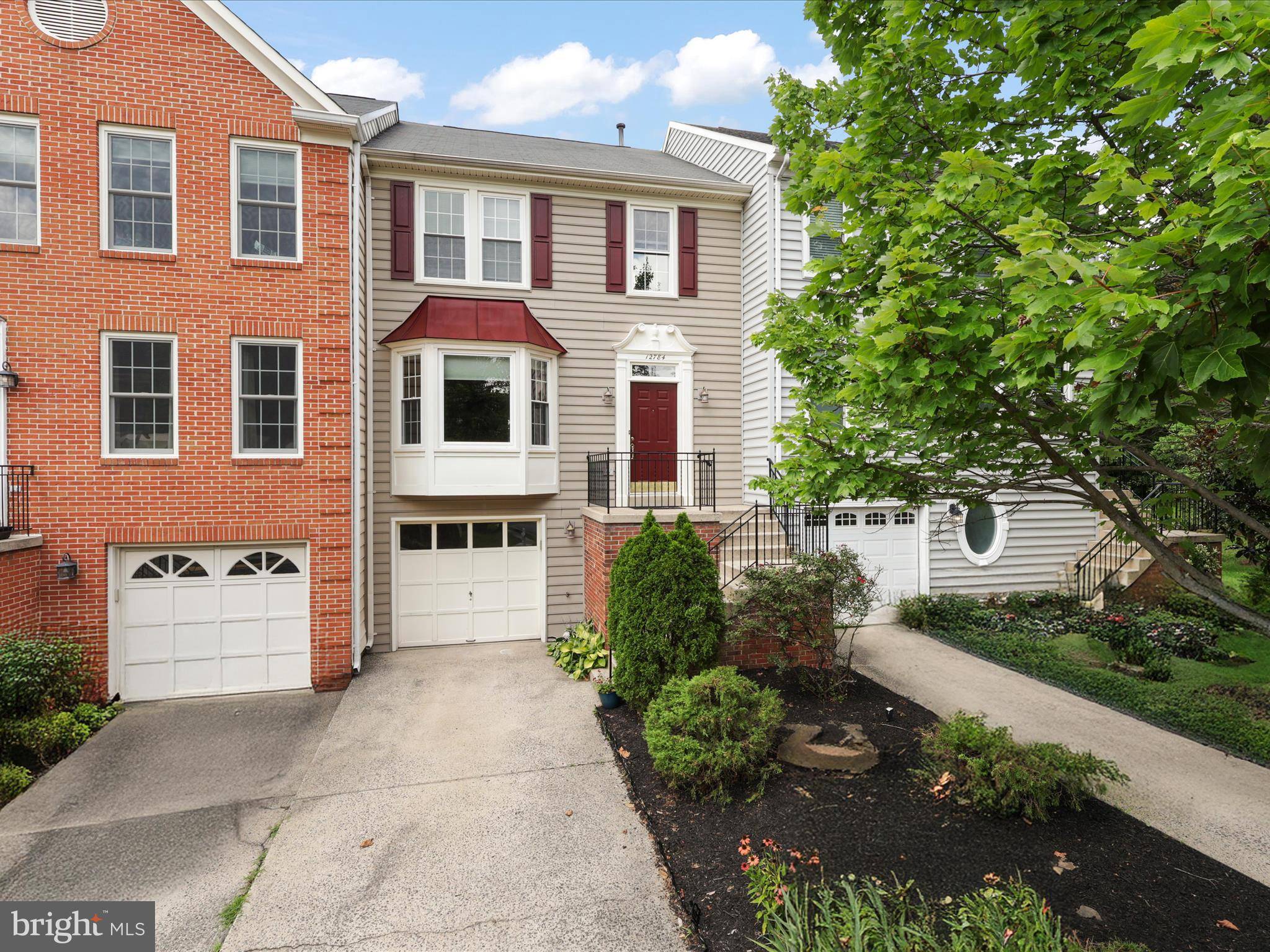 Fairfax, VA 22033,12784 DOGWOOD HILLS LN