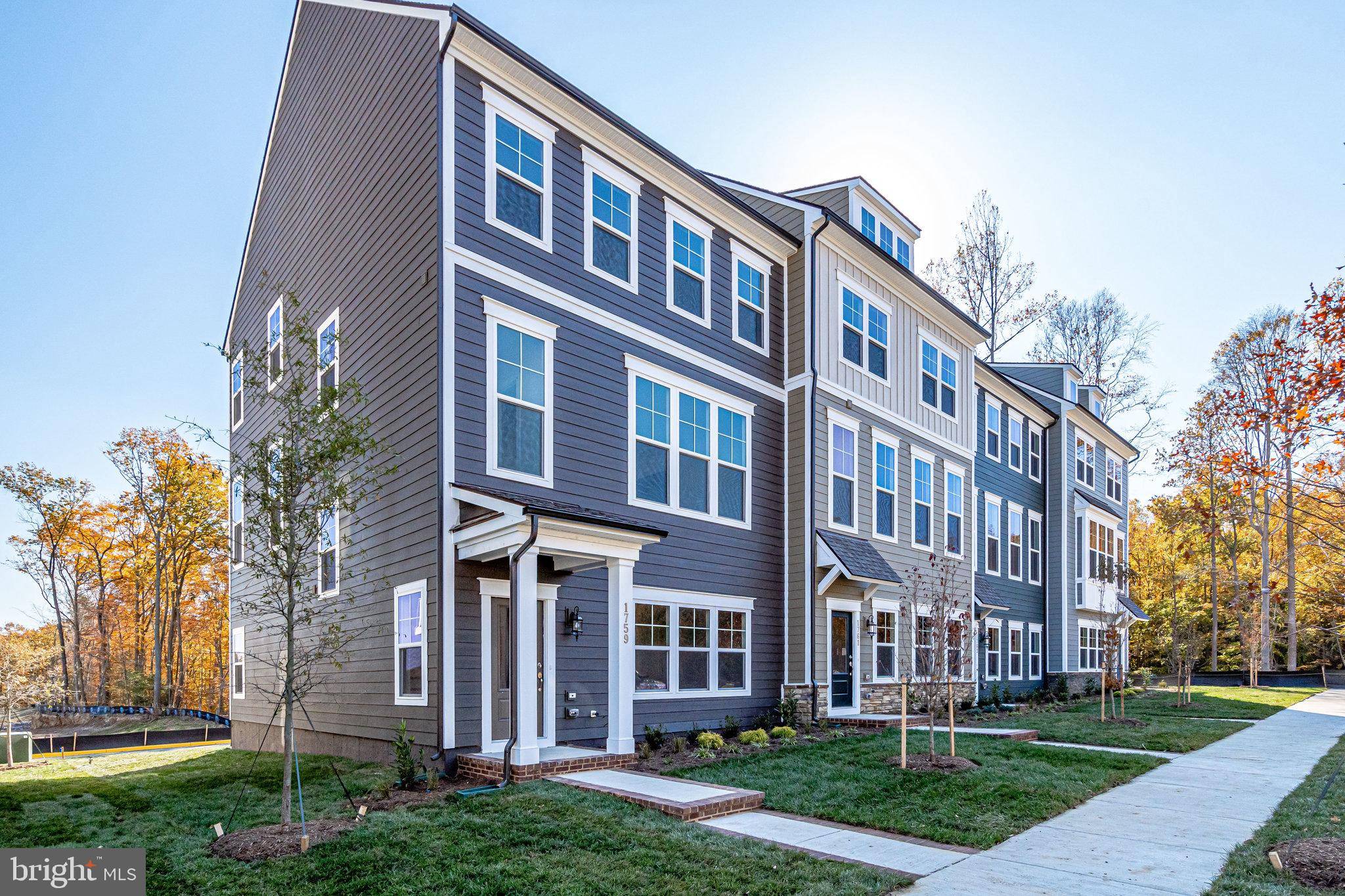 Dumfries, VA 22026,1759 AUTUMN MAPLE LEAF DR
